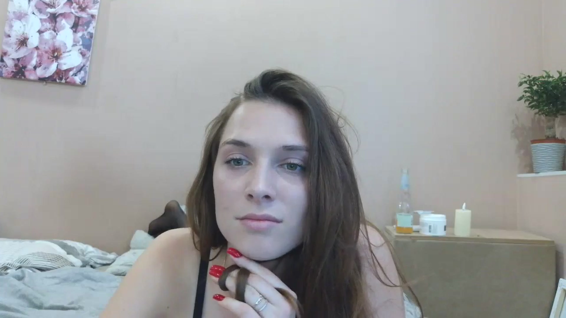 Gallery image thumbnail from HaleyReed's myfreecams stream on, 04/25/2025, 13:09 image 4 of 20