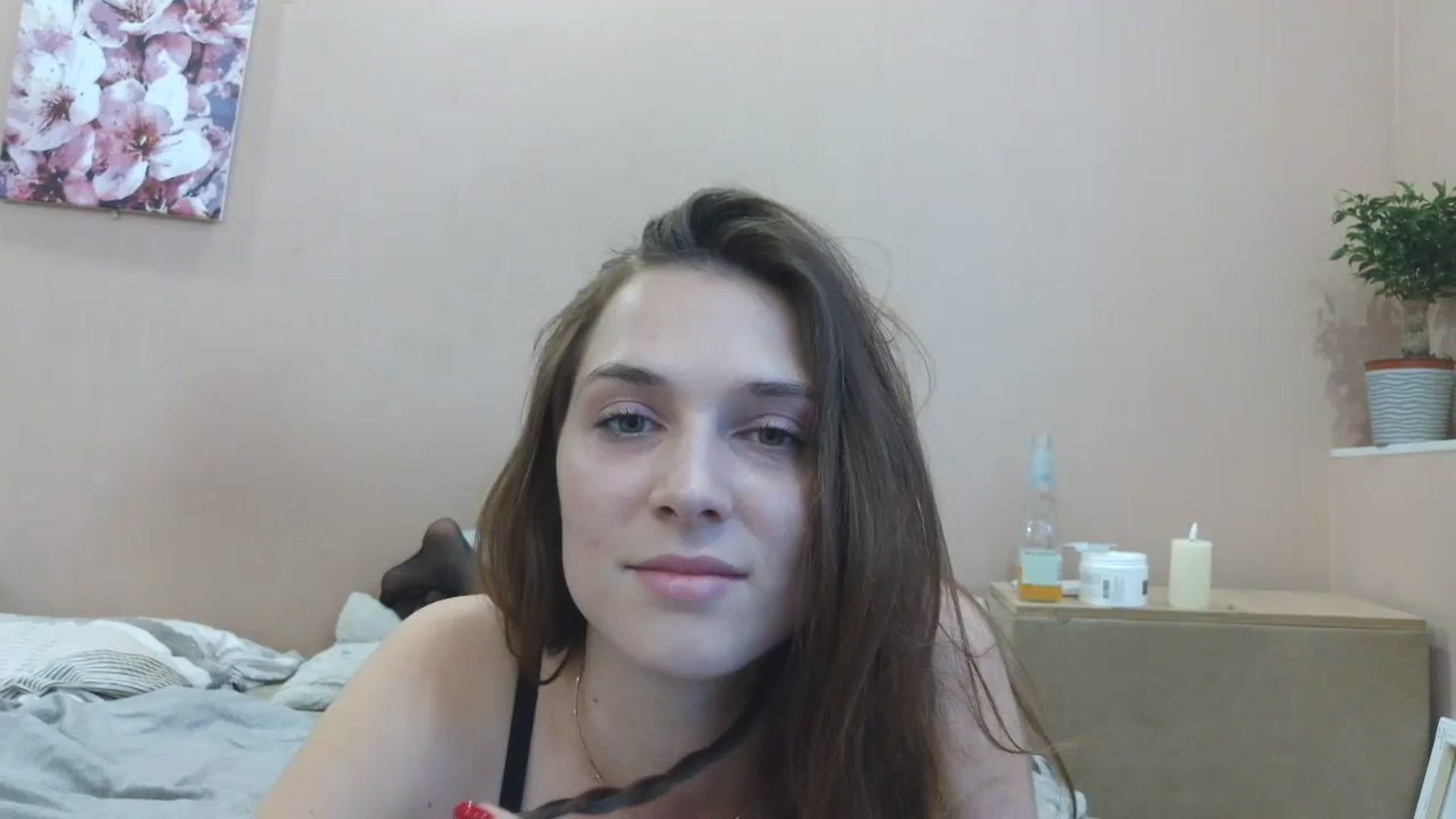 Gallery image thumbnail from HaleyReed's myfreecams stream on, 04/25/2025, 13:09 image 6 of 20