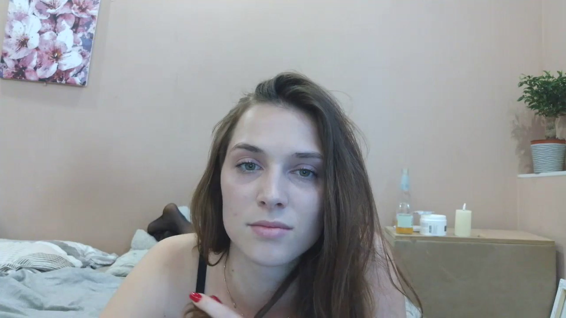 Gallery image thumbnail from HaleyReed's myfreecams stream on, 04/25/2025, 13:09 image 8 of 20