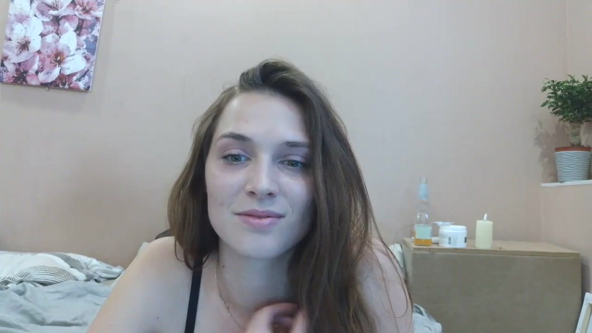 Gallery image thumbnail from HaleyReed's myfreecams stream on, 04/25/2025, 13:09 image 15 of 20