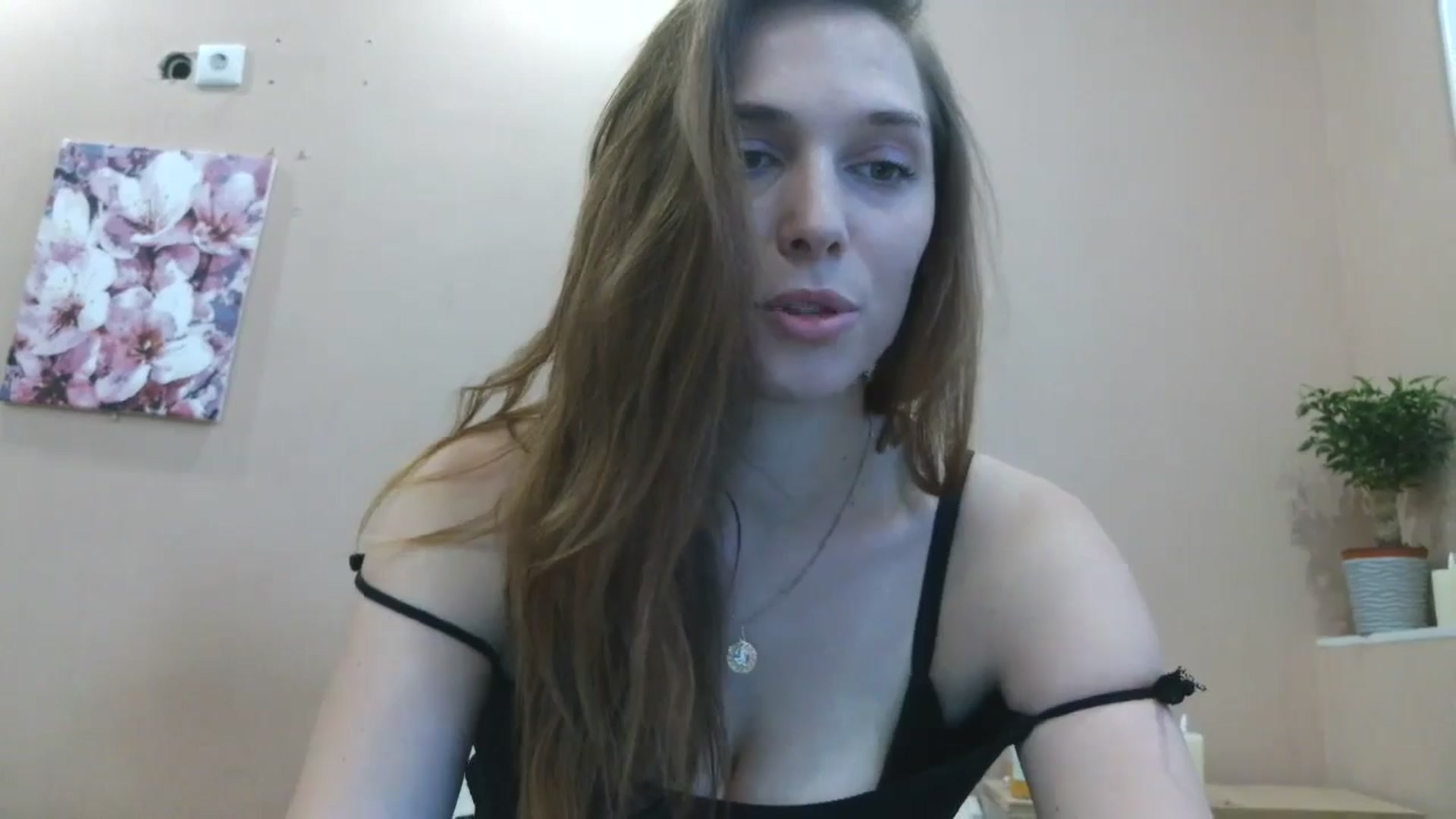 Gallery image thumbnail from HaleyReed's myfreecams stream on, 04/25/2025, 13:43 image 16 of 20