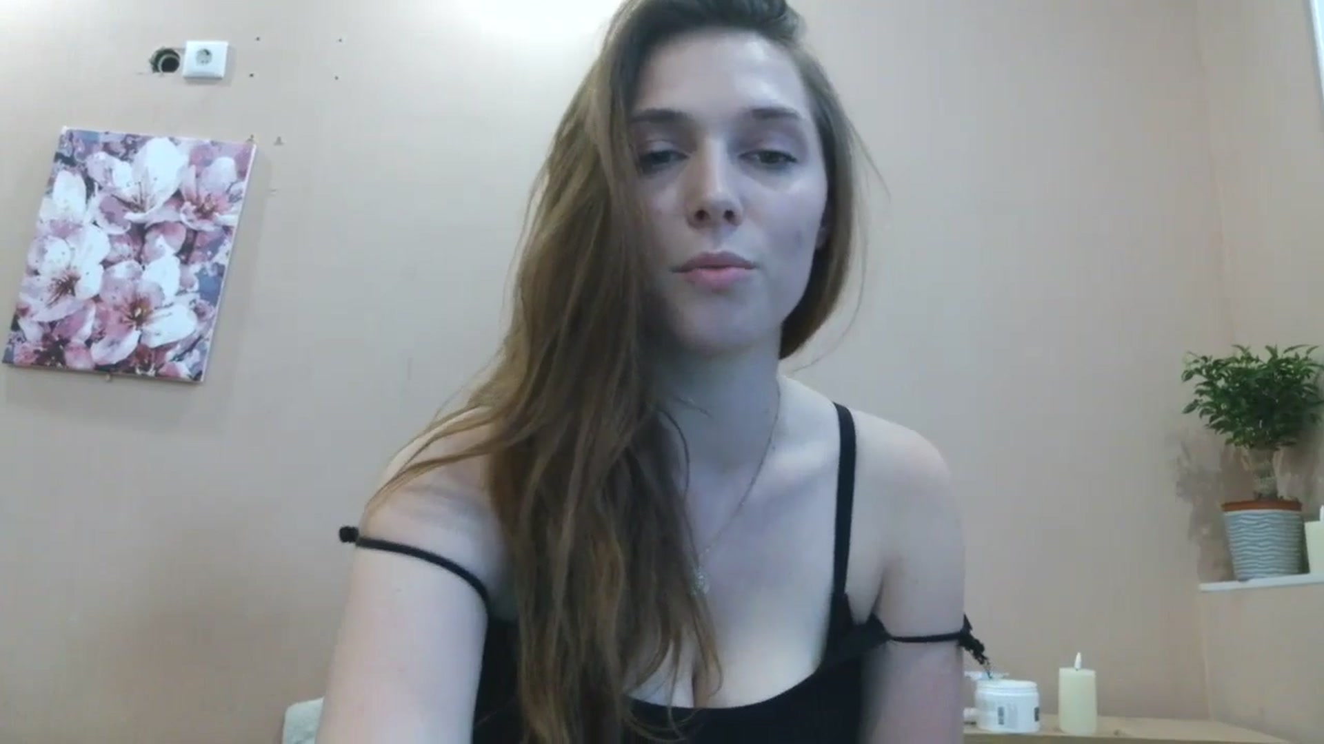 Gallery image thumbnail from HaleyReed's myfreecams stream on, 04/25/2025, 13:43 image 14 of 20