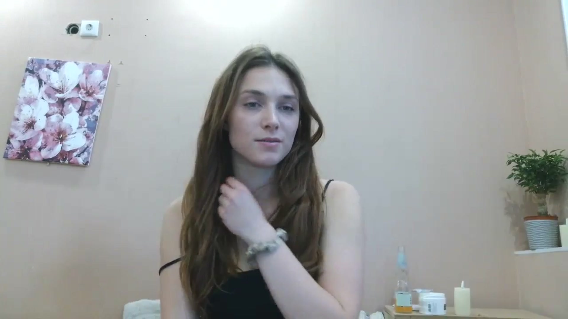 Gallery image thumbnail from HaleyReed's myfreecams stream on, 04/25/2025, 13:43 image 4 of 20