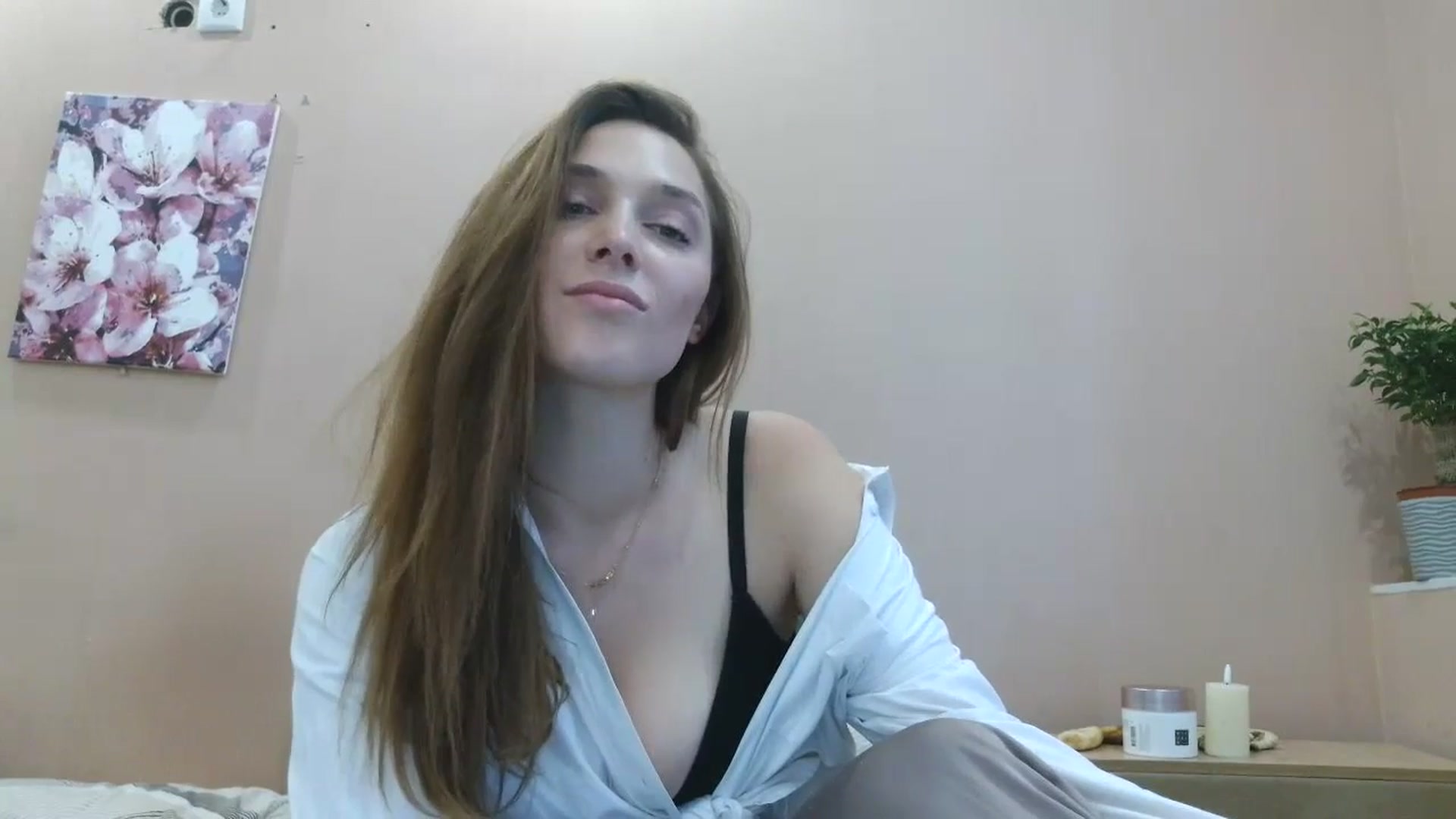 Gallery image thumbnail from HaleyReed's myfreecams stream on, 04/27/2025, 14:33 image 15 of 20