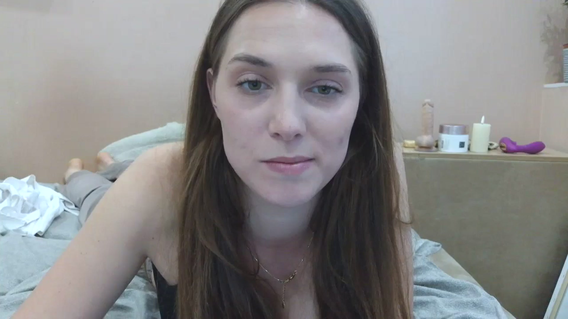 Gallery image thumbnail from HaleyReed's myfreecams stream on, 04/27/2025, 15:32 image 10 of 20
