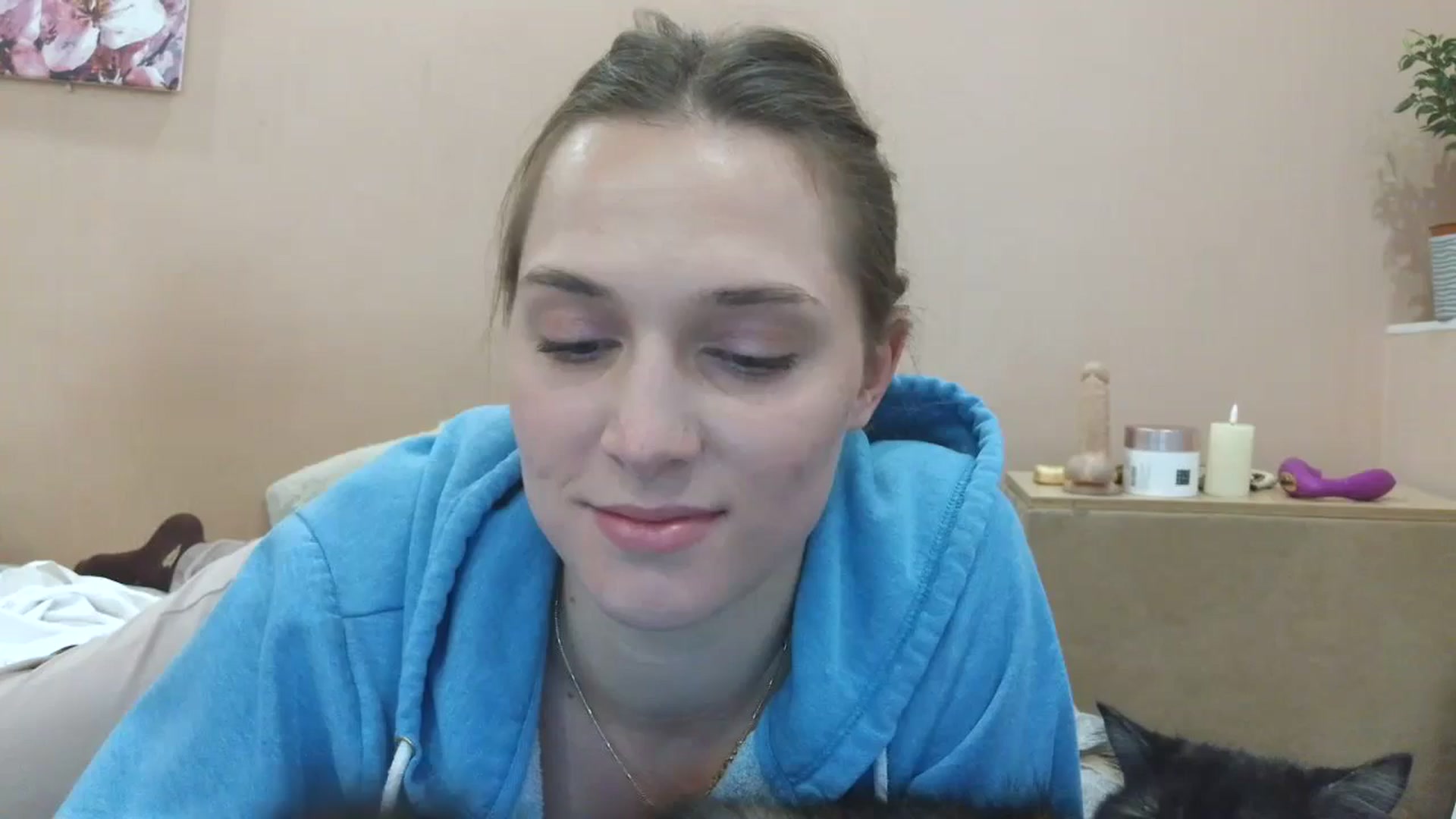 Gallery image thumbnail from HaleyReed's myfreecams stream on, 04/27/2025, 16:43 image 9 of 20
