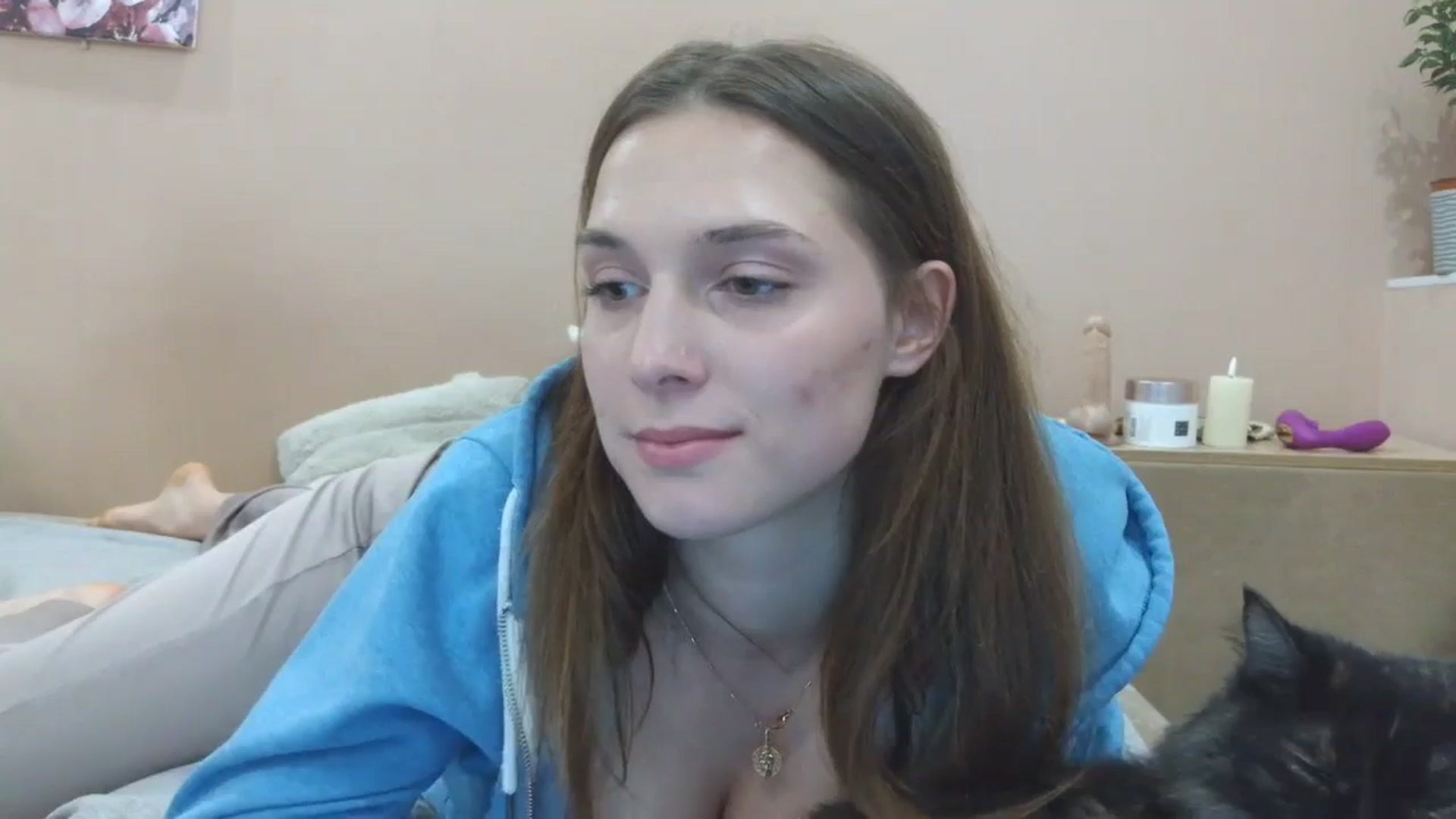 Gallery image thumbnail from HaleyReed's myfreecams stream on, 04/27/2025, 16:43 image 18 of 20