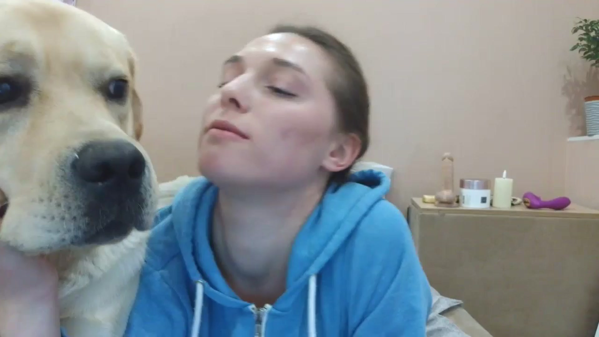 Gallery image thumbnail from HaleyReed's myfreecams stream on, 04/27/2025, 16:43 image 6 of 20