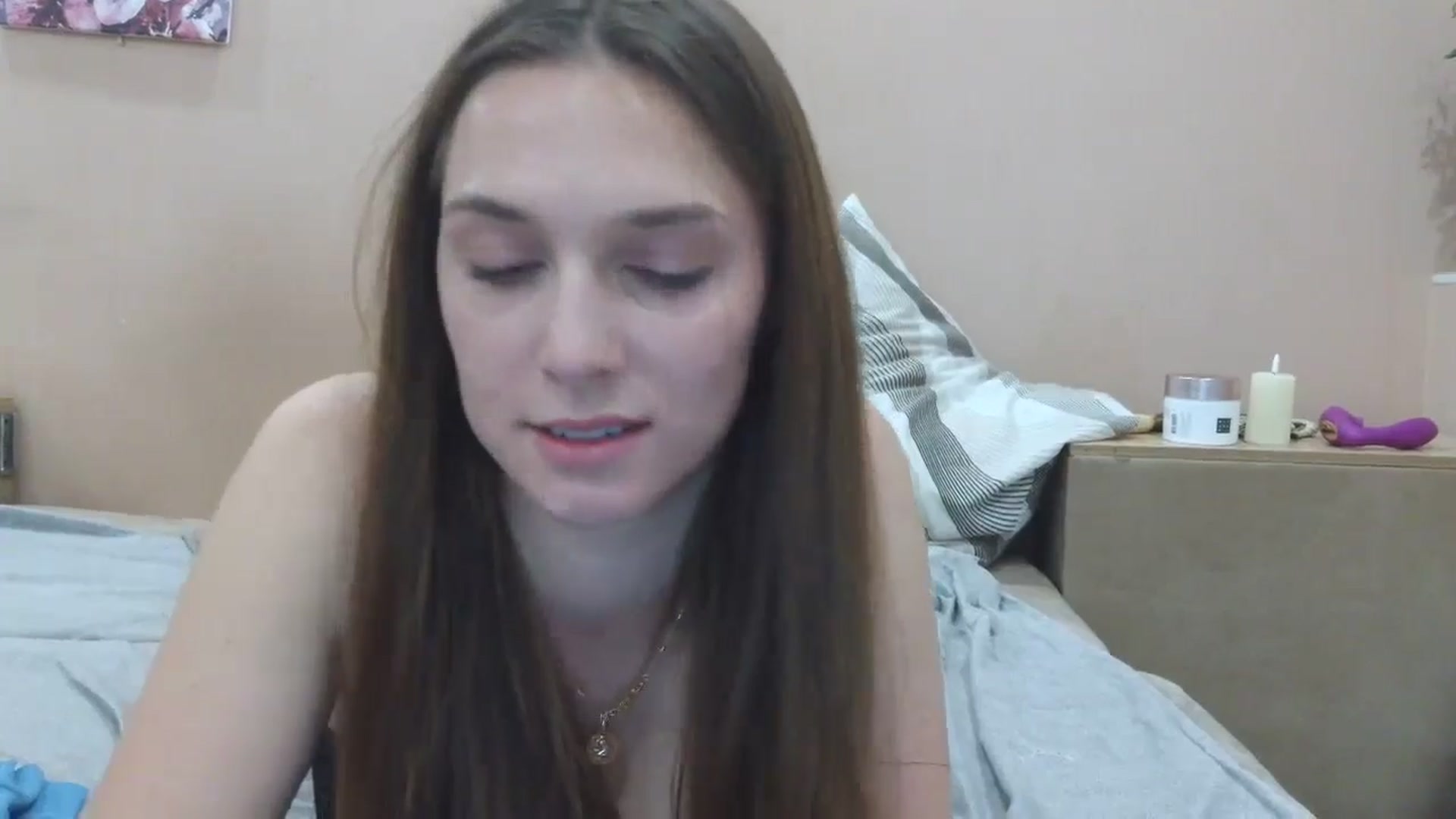 Gallery image thumbnail from HaleyReed's myfreecams stream on, 04/27/2025, 17:04 image 8 of 20