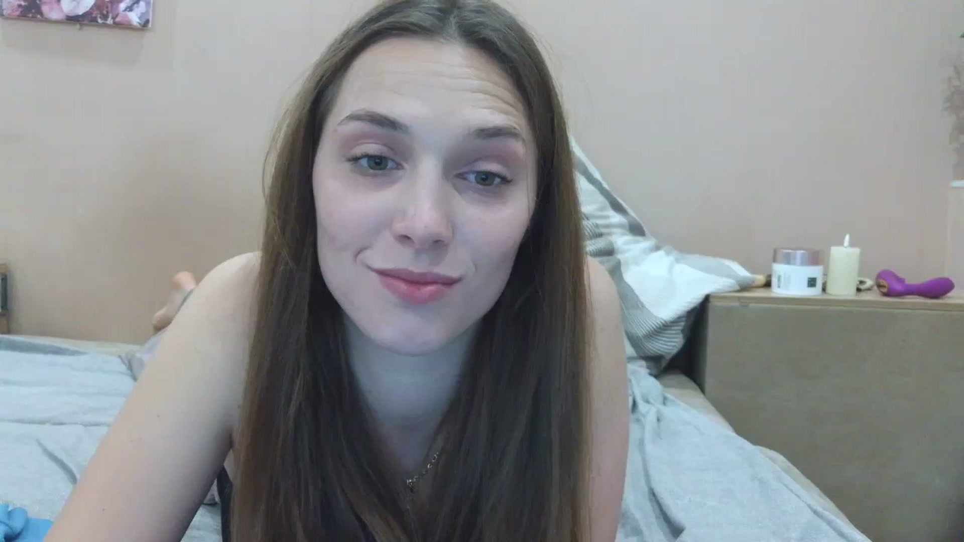 Gallery image thumbnail from HaleyReed's myfreecams stream on, 04/27/2025, 17:04 image 7 of 20