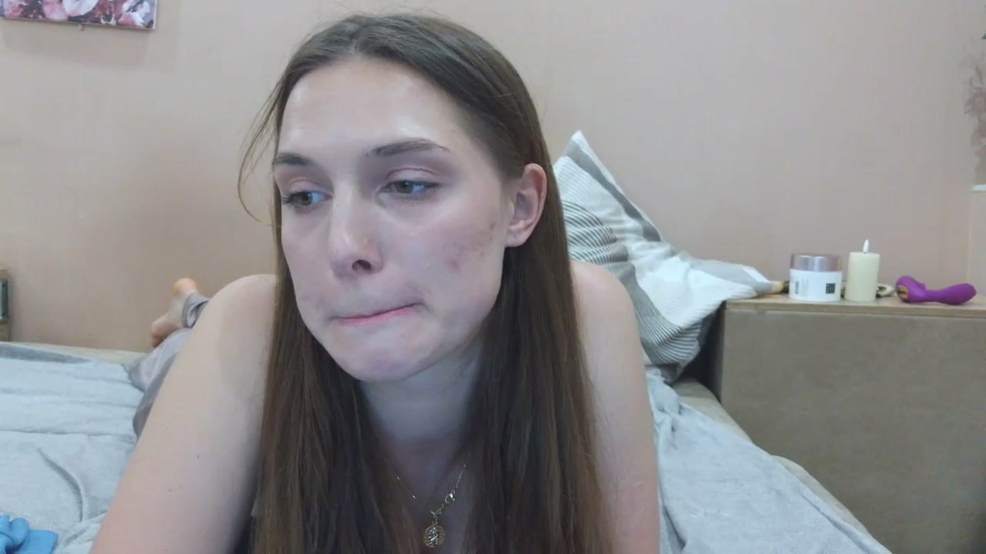 Gallery image thumbnail from HaleyReed's myfreecams stream on, 04/27/2025, 17:04 image 12 of 20