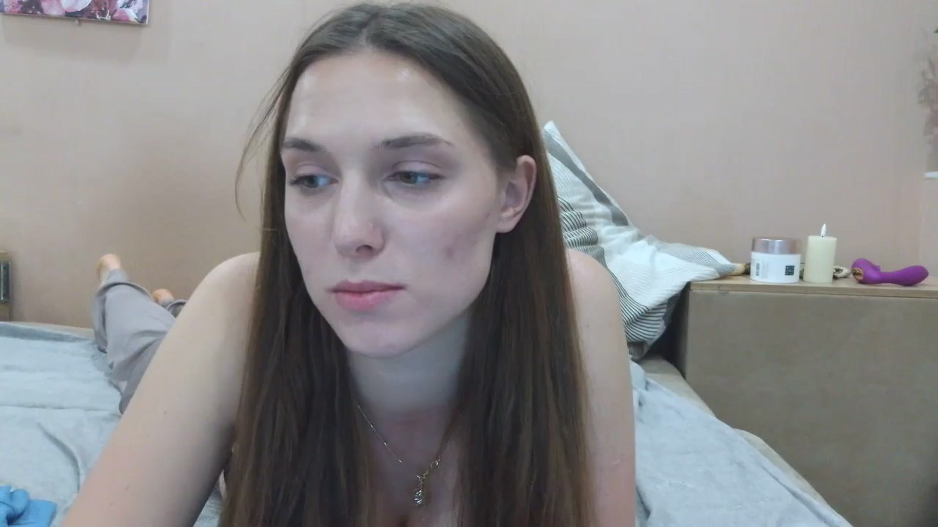 Gallery image thumbnail from HaleyReed's myfreecams stream on, 04/27/2025, 17:04 image 14 of 20