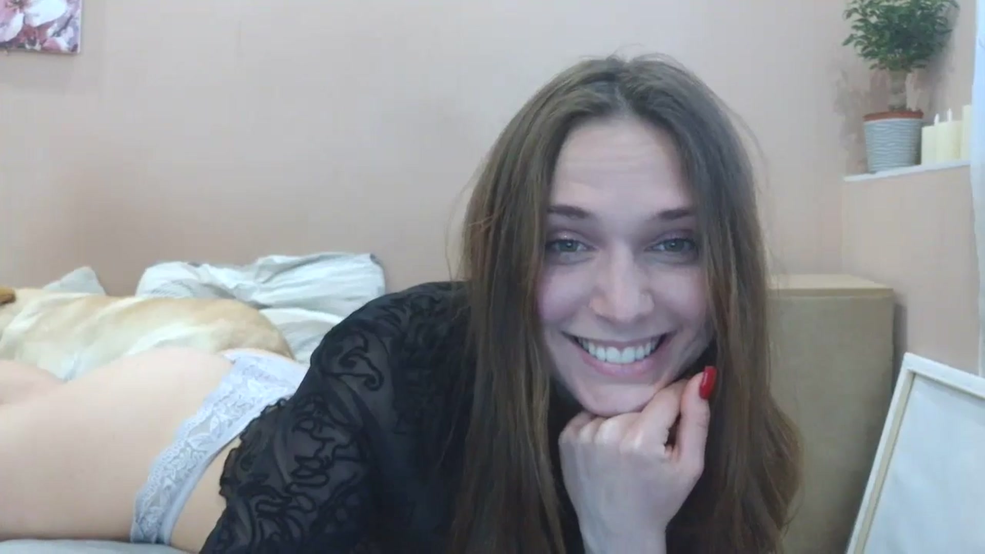 Gallery image thumbnail from HaleyReed's myfreecams stream on, 04/28/2025, 13:28 image 19 of 20
