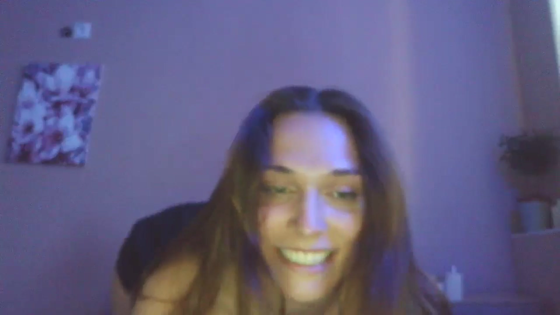 Gallery image thumbnail from HaleyReed's myfreecams stream on, 04/28/2025, 17:18 image 12 of 20