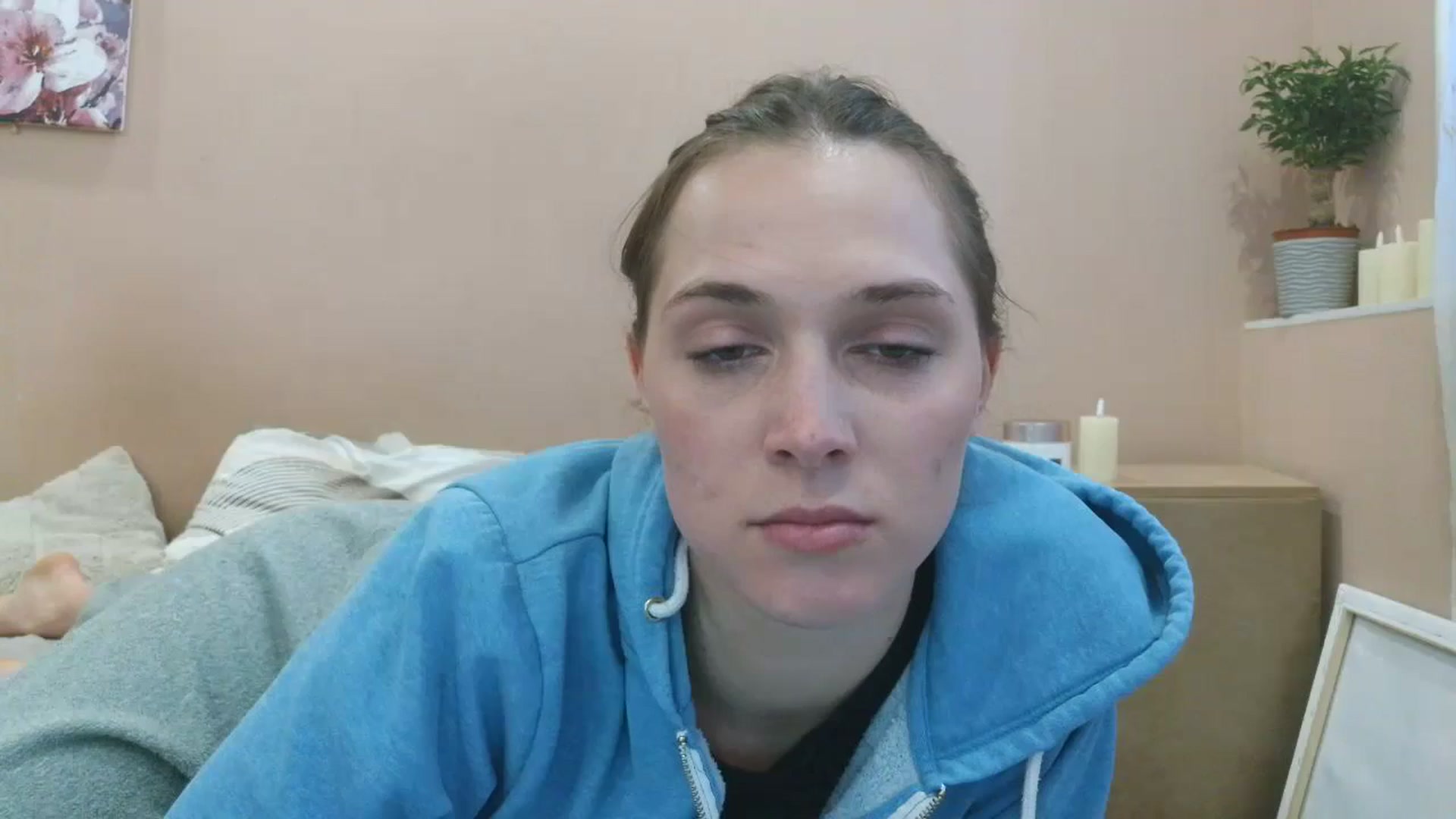 Gallery image thumbnail from HaleyReed's myfreecams stream on, 04/28/2025, 17:18 image 1 of 20