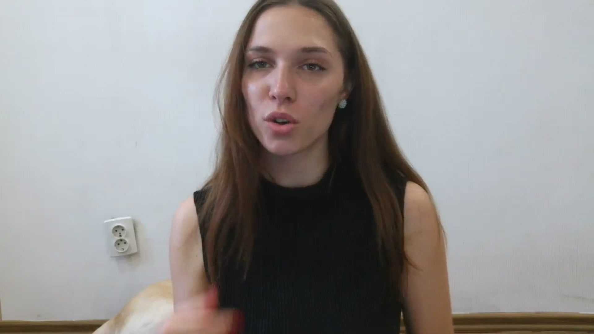 Gallery image thumbnail from HaleyReed's myfreecams stream on, 05/01/2025, 12:05 image 3 of 20