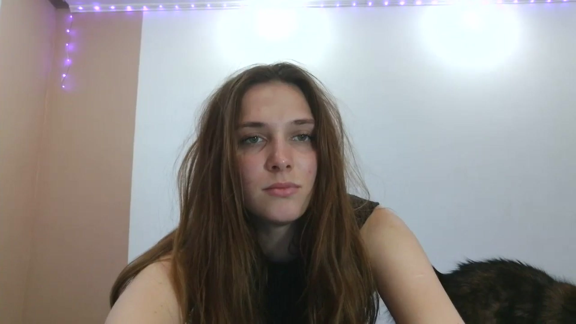 Gallery image thumbnail from HaleyReed's myfreecams stream on, 05/01/2025, 12:05 image 19 of 20