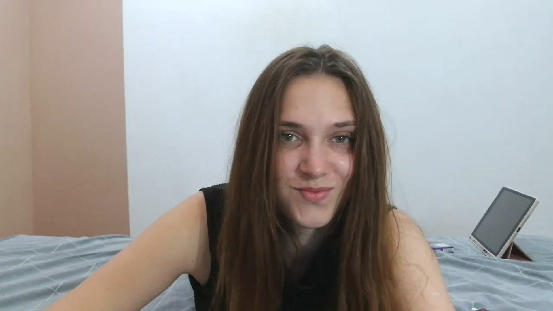 Gallery image thumbnail from HaleyReed's myfreecams stream on, 05/01/2025, 12:05 image 6 of 20