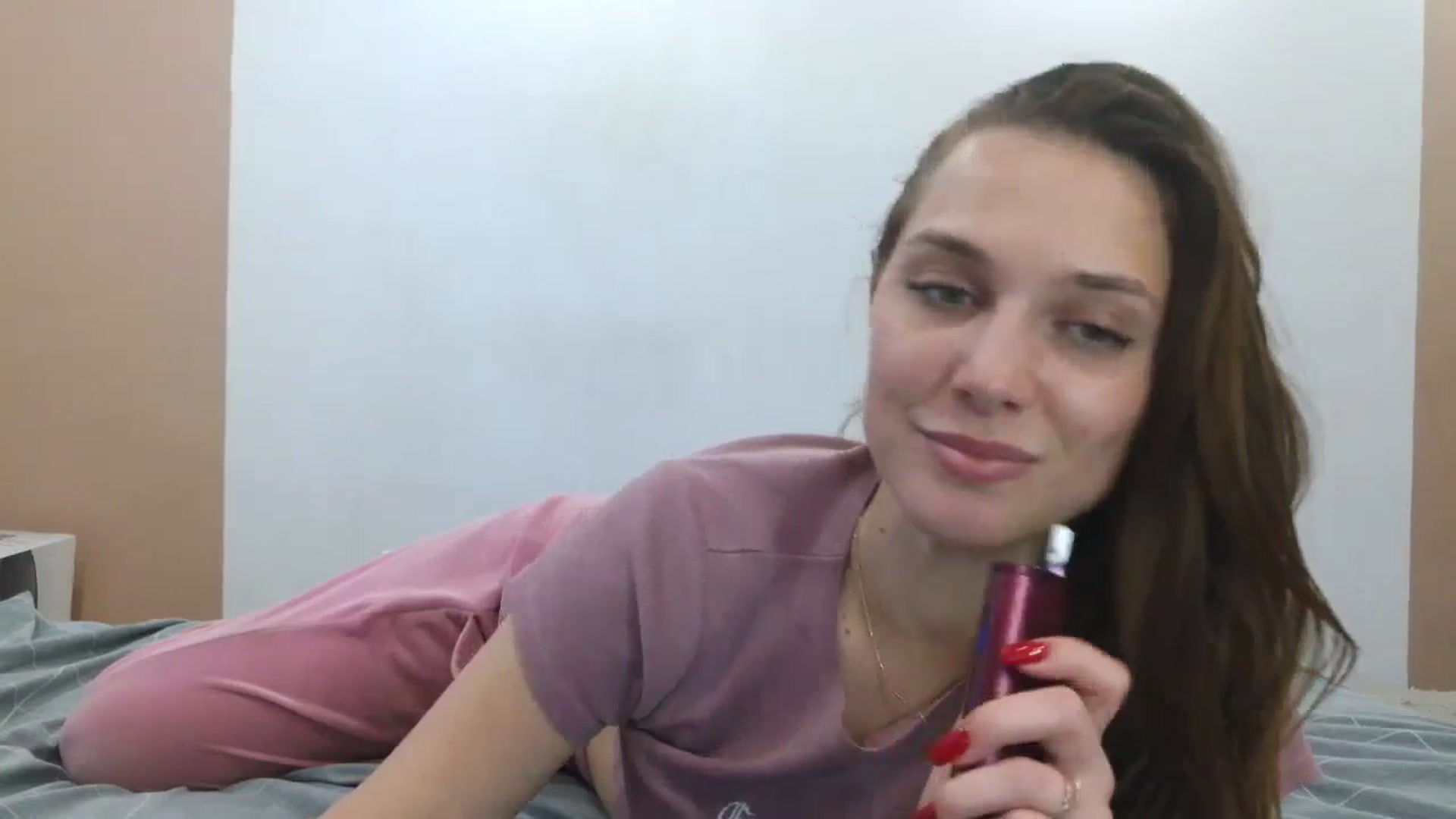 Gallery image thumbnail from HaleyReed's myfreecams stream on, 05/01/2025, 16:09 image 4 of 20