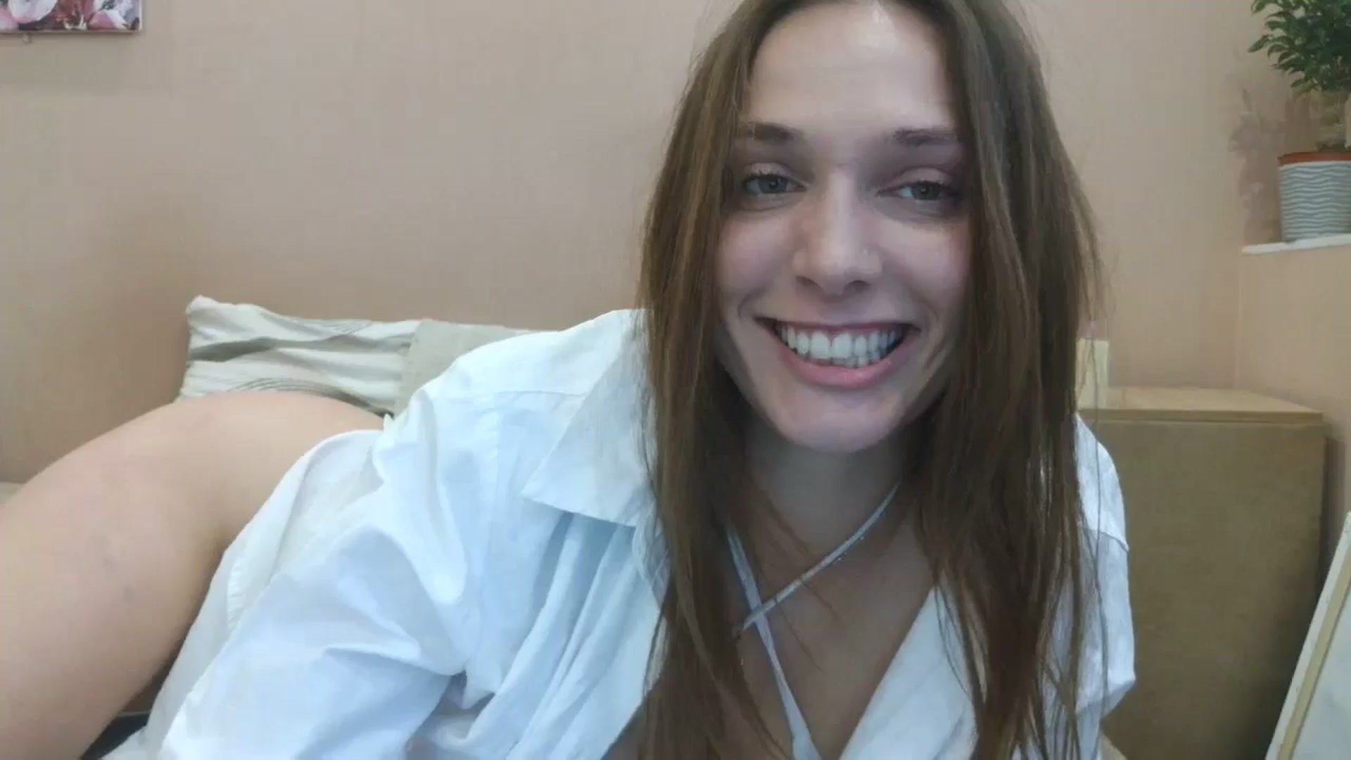 Gallery image thumbnail from HaleyReed's myfreecams stream on, 05/02/2025, 09:46 image 12 of 20