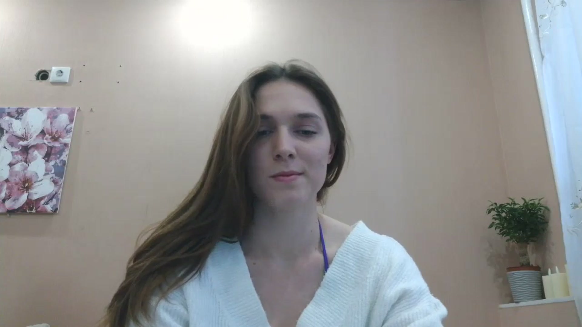 Gallery image thumbnail from HaleyReed's myfreecams stream on, 05/05/2025, 12:07 image 16 of 20