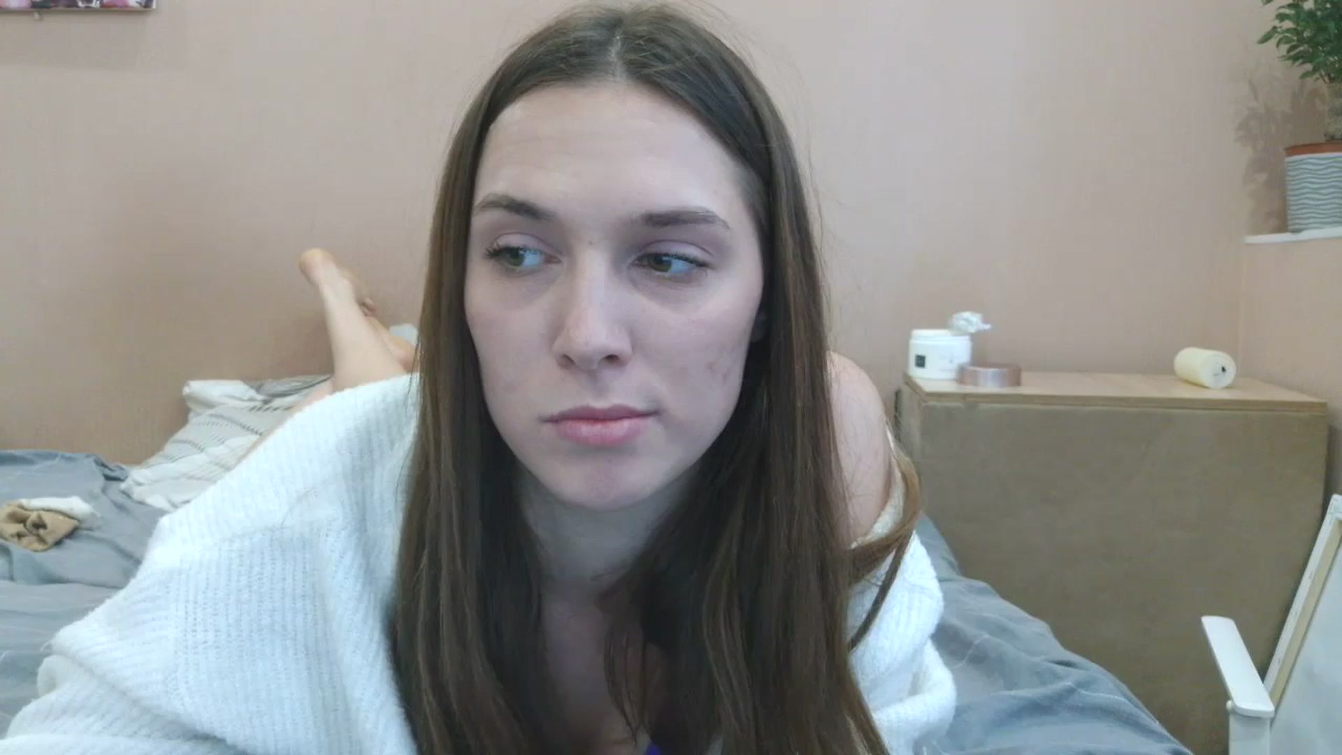 Gallery image thumbnail from HaleyReed's myfreecams stream on, 05/05/2025, 12:49 image 13 of 20