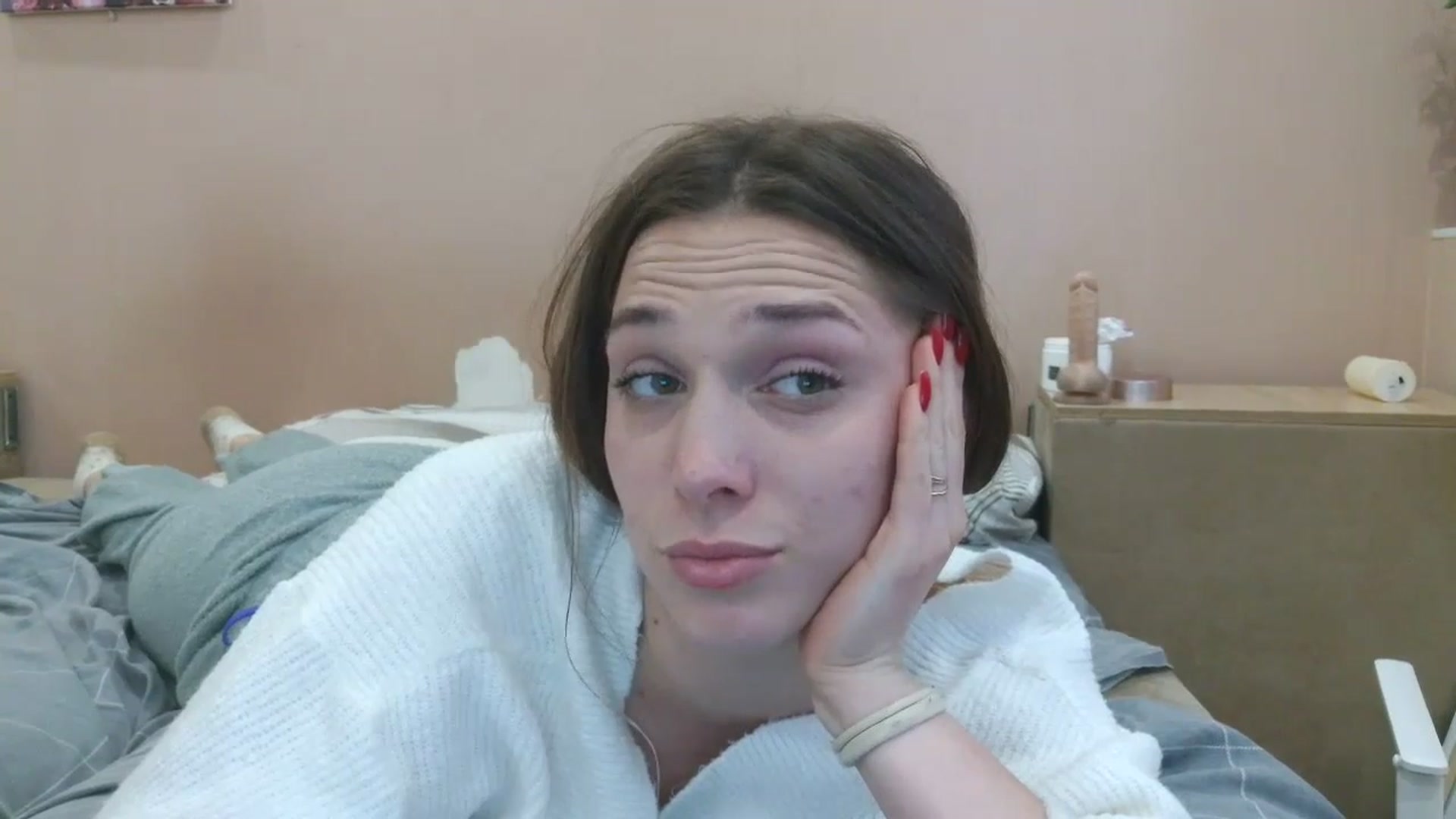Gallery image thumbnail from HaleyReed's myfreecams stream on, 05/05/2025, 16:03 image 8 of 20