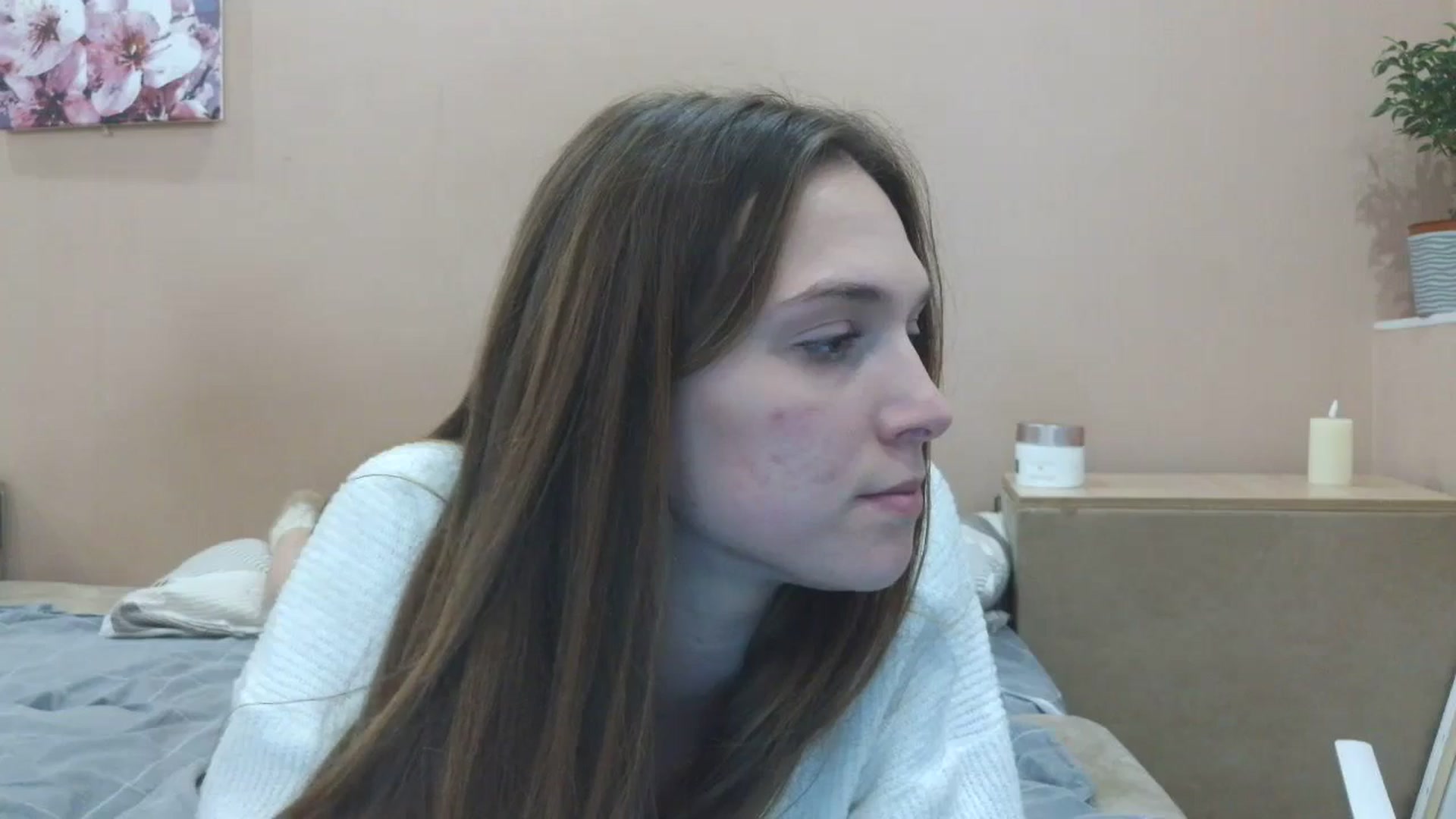 Gallery image thumbnail from HaleyReed's myfreecams stream on, 05/05/2025, 16:03 image 16 of 20
