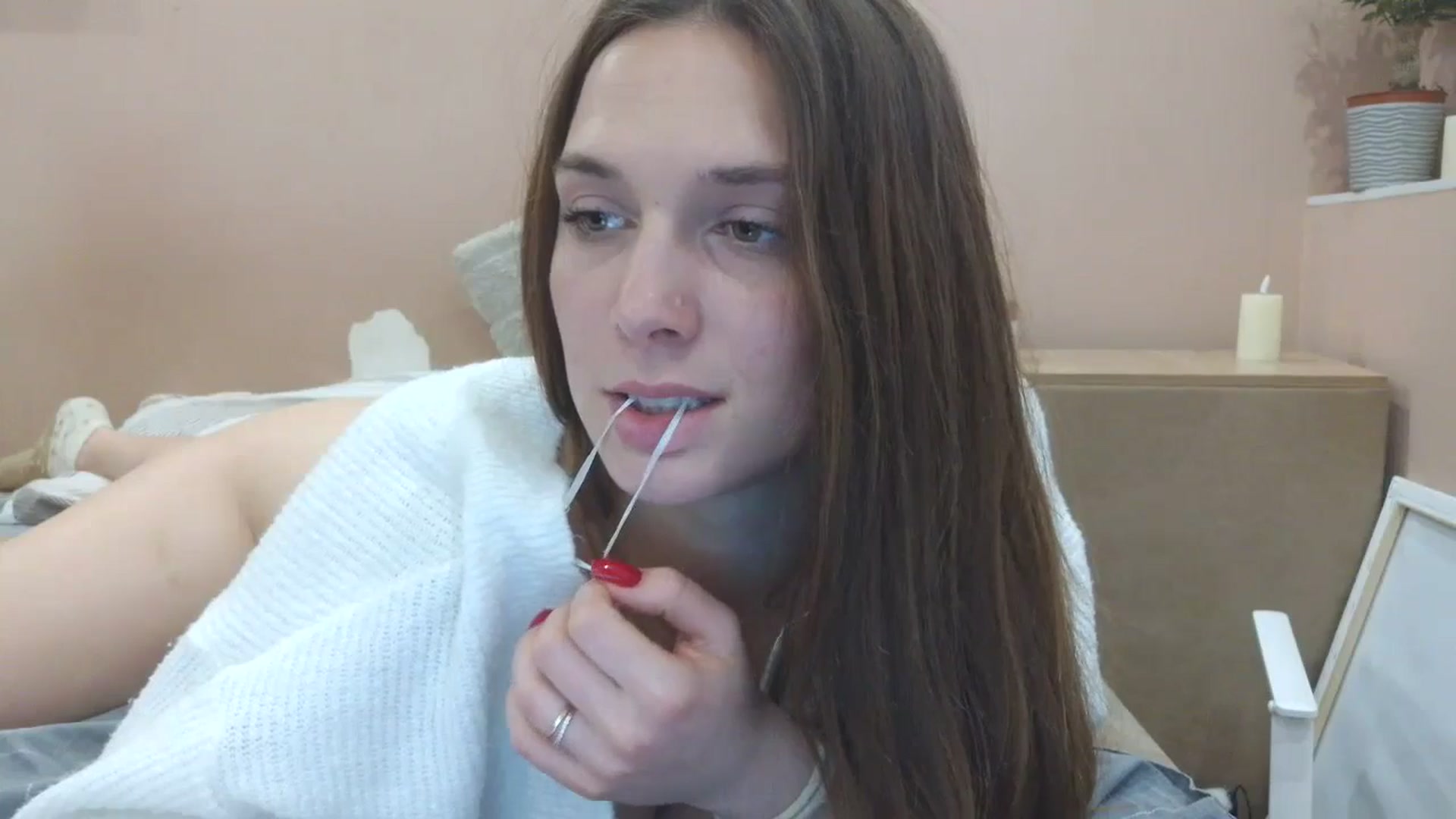 Gallery image thumbnail from HaleyReed's myfreecams stream on, 05/05/2025, 16:03 image 13 of 20