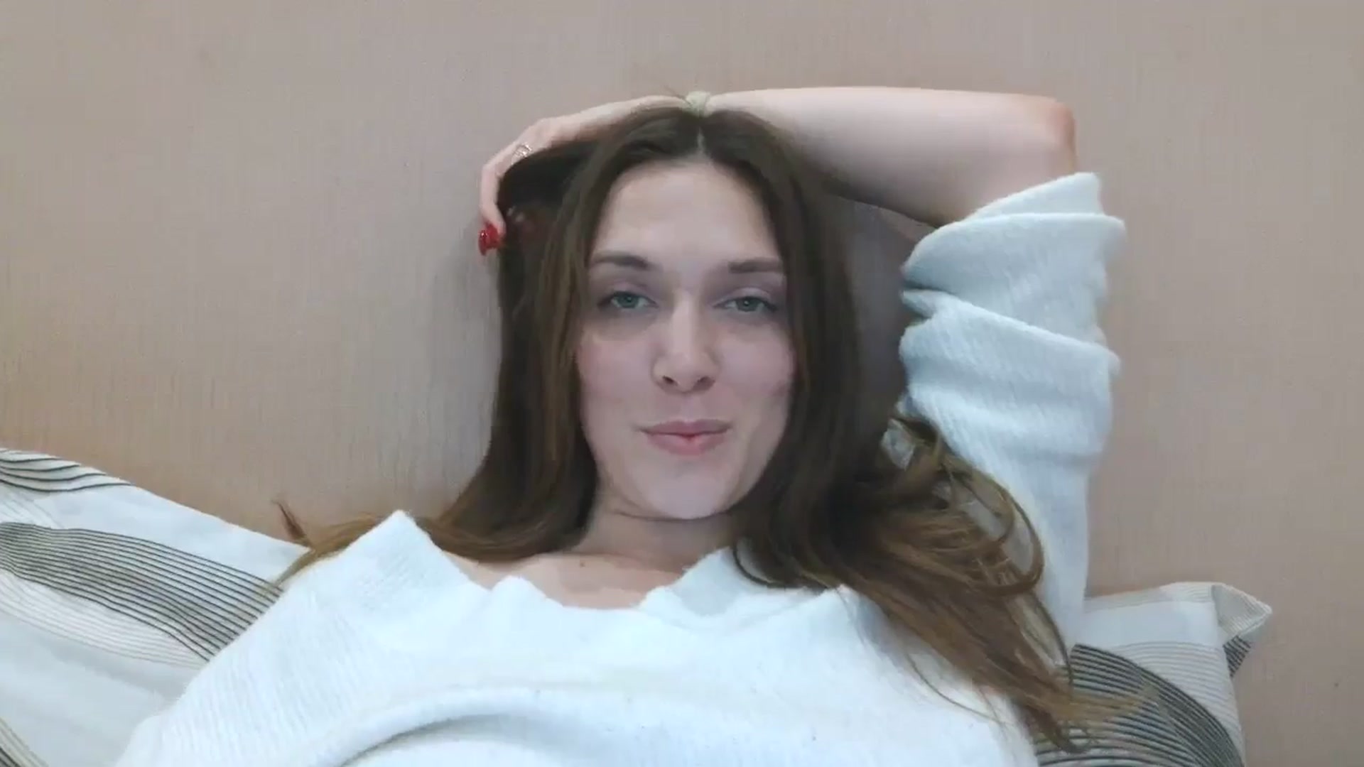 Gallery image thumbnail from HaleyReed's myfreecams stream on, 05/05/2025, 16:03 image 20 of 20