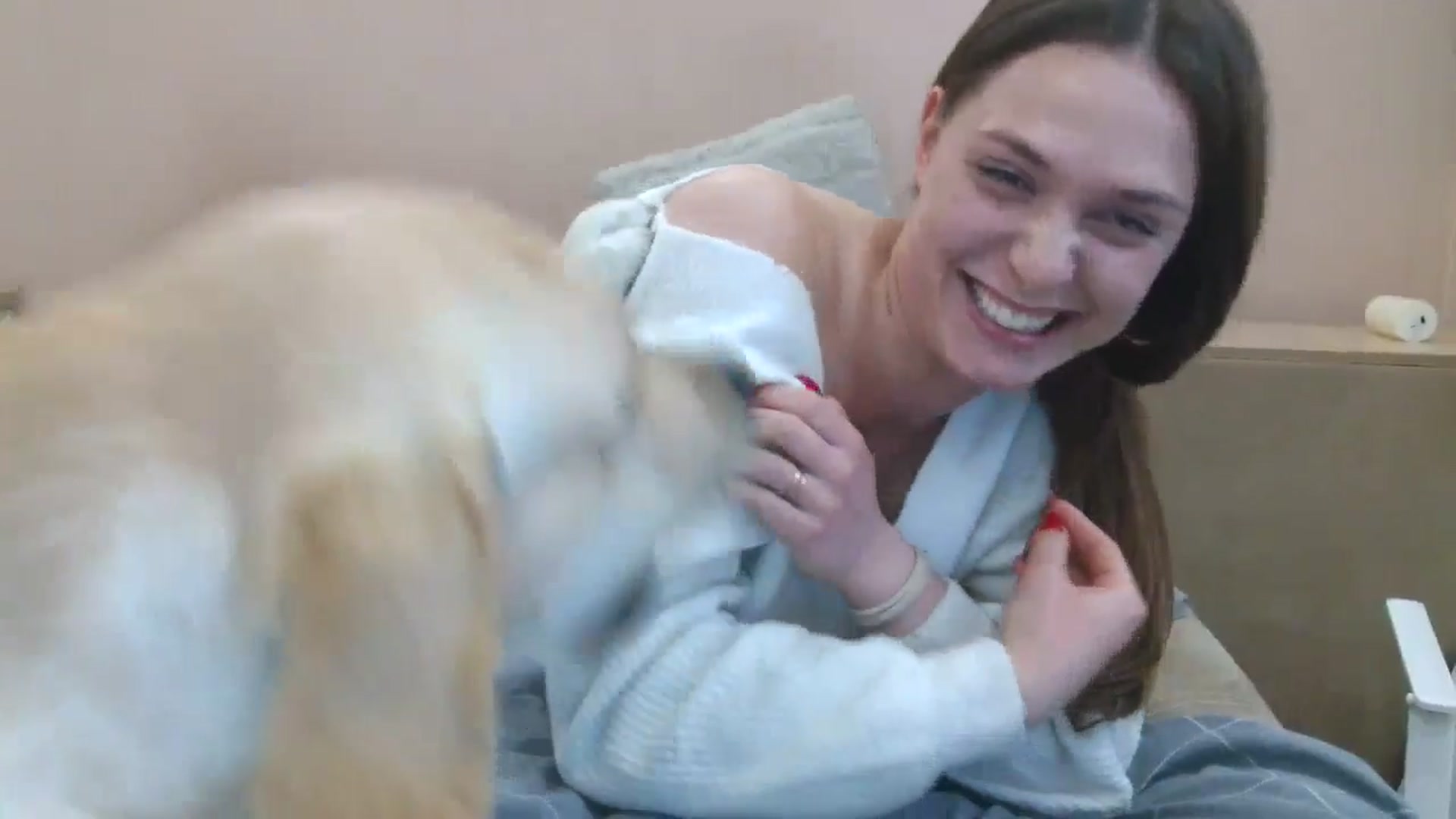 Gallery image thumbnail from HaleyReed's myfreecams stream on, 05/05/2025, 16:03 image 6 of 20