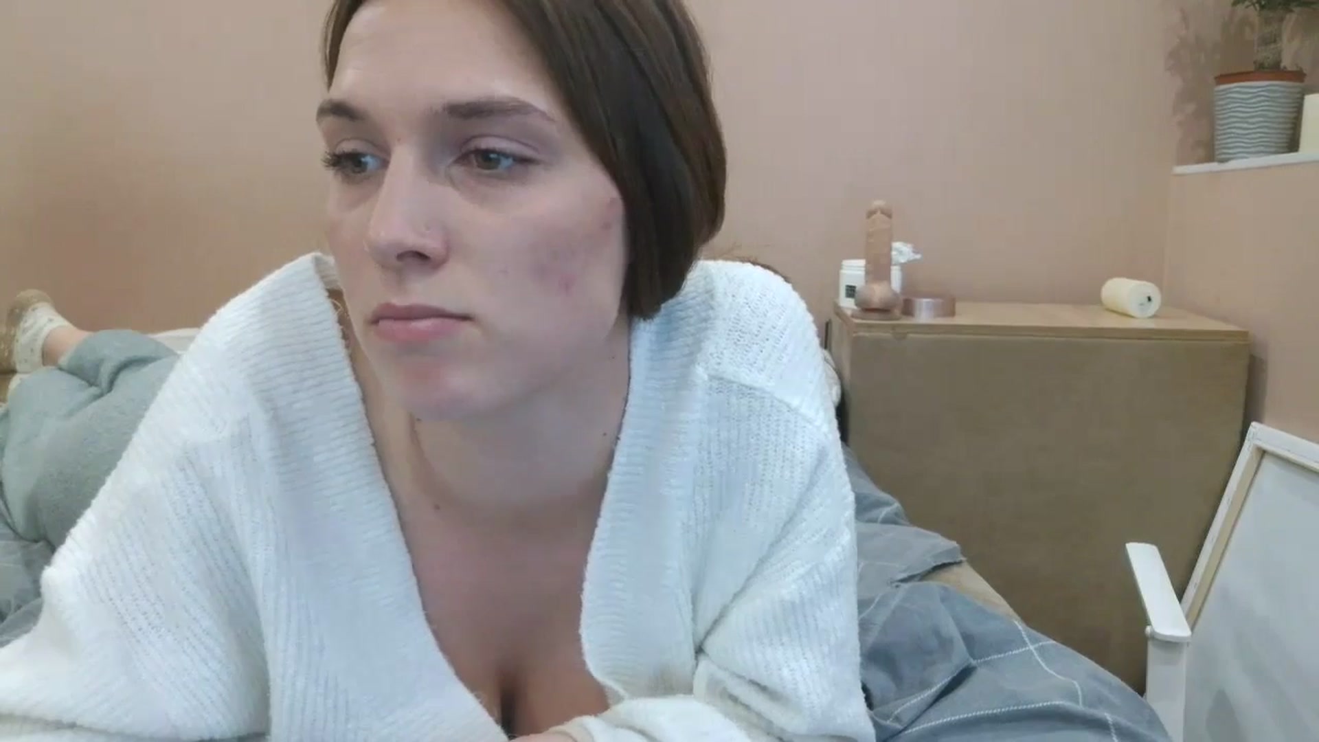 Gallery image thumbnail from HaleyReed's myfreecams stream on, 05/05/2025, 16:03 image 3 of 20