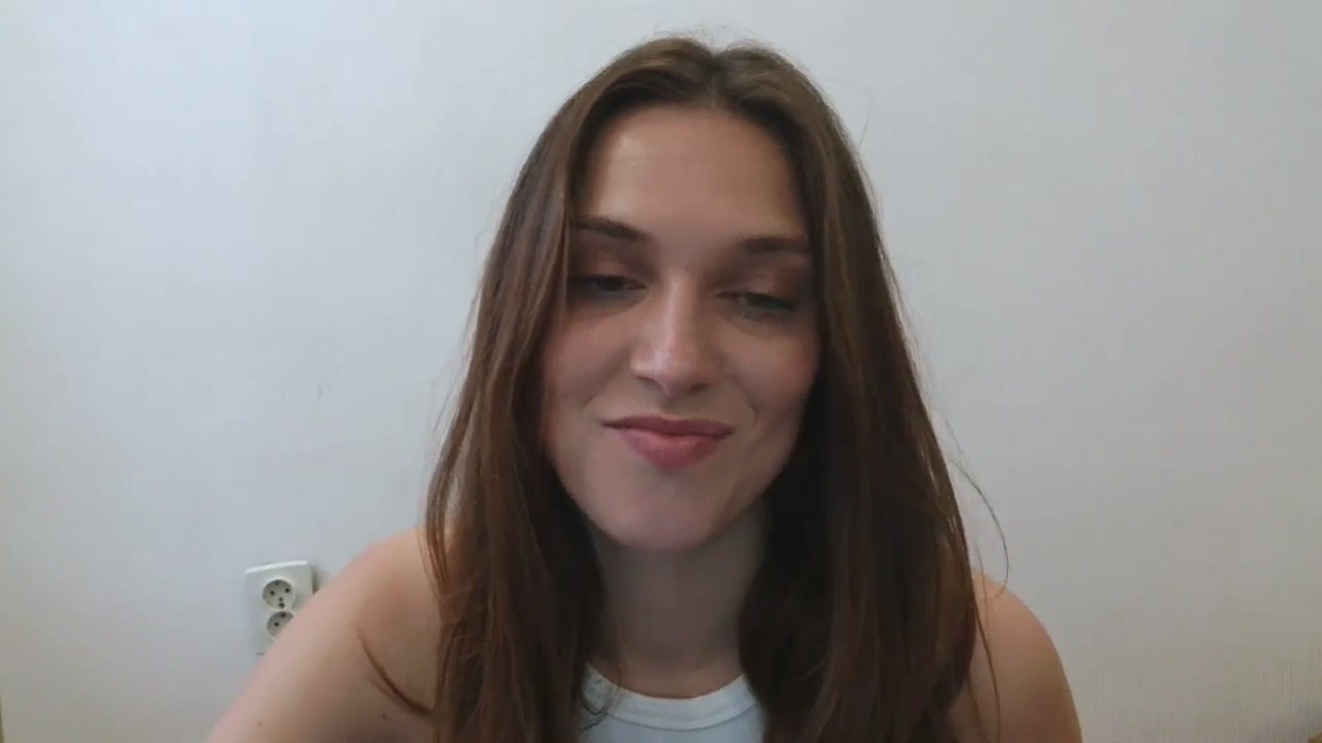 Gallery image thumbnail from HaleyReed's myfreecams stream on, 05/07/2025, 14:10 image 3 of 20