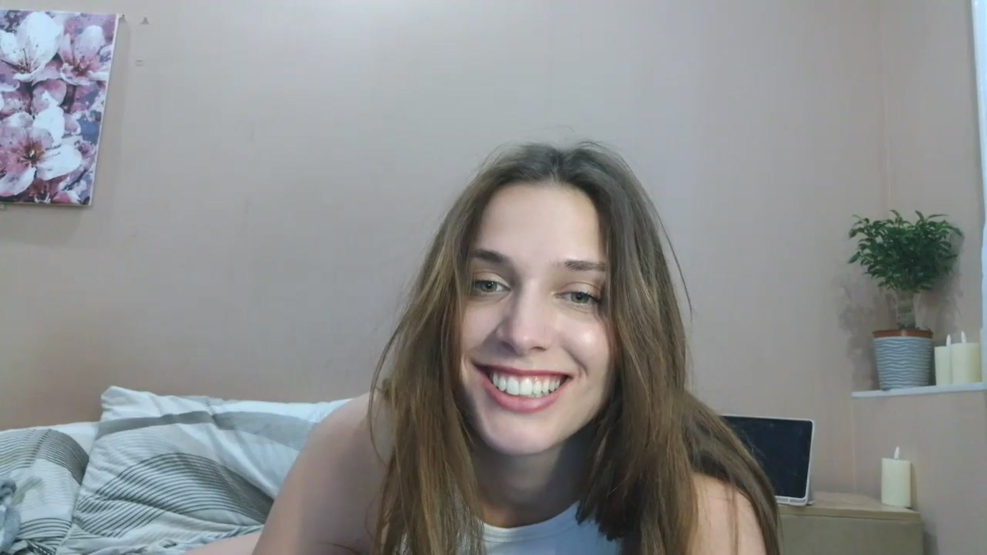 Gallery image thumbnail from HaleyReed's myfreecams stream on, 05/07/2025, 16:16 image 5 of 20