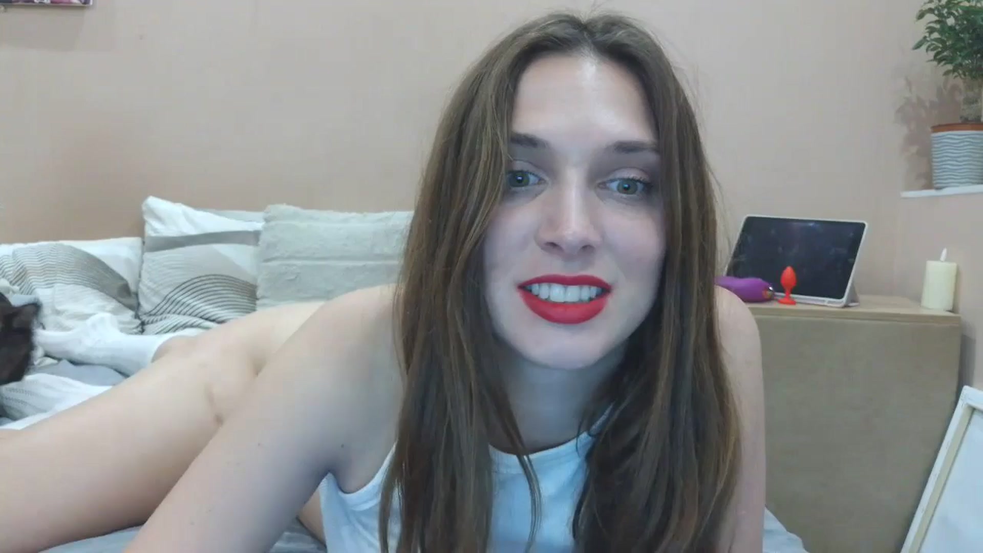 Gallery image thumbnail from HaleyReed's myfreecams stream on, 05/07/2025, 17:03 image 5 of 20