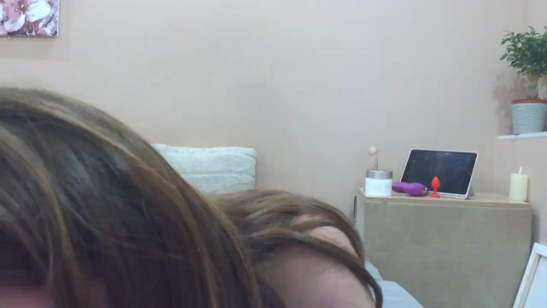 Gallery image thumbnail from HaleyReed's myfreecams stream on, 05/07/2025, 17:03 image 1 of 20