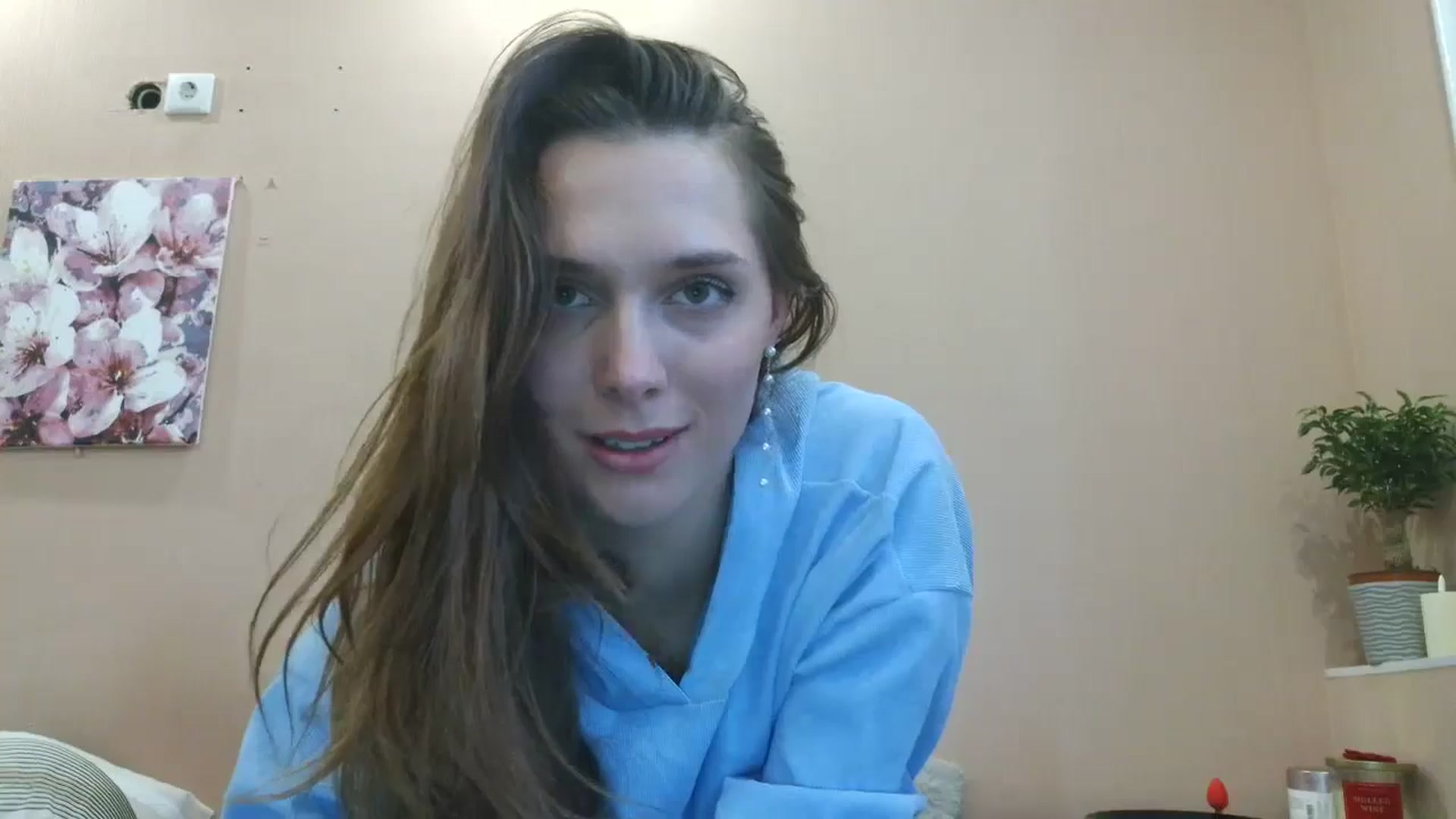 Gallery image thumbnail from HaleyReed's myfreecams stream on, 05/08/2025, 14:37 image 16 of 20