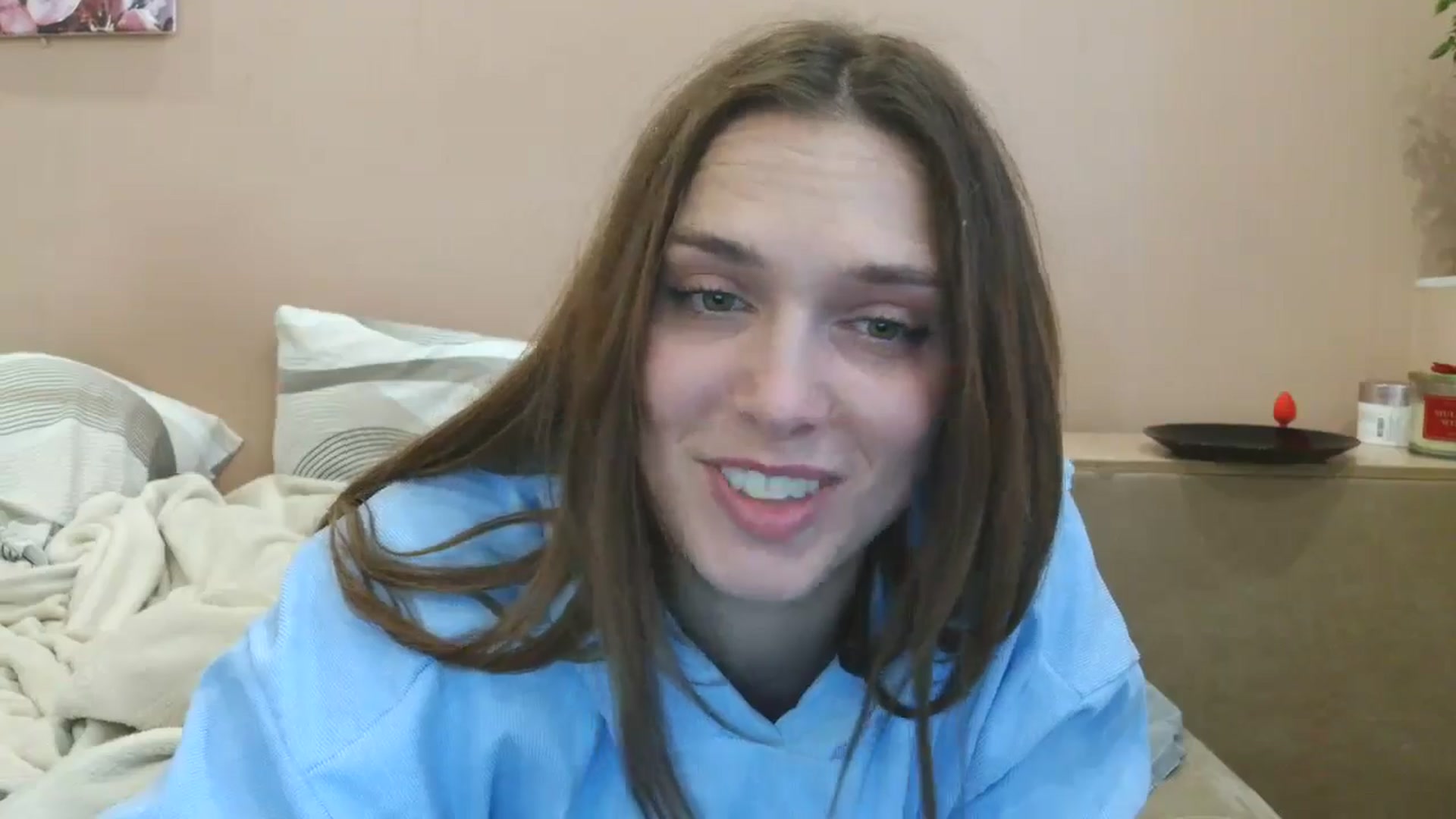 Gallery image thumbnail from HaleyReed's myfreecams stream on, 05/08/2025, 14:37 image 5 of 20