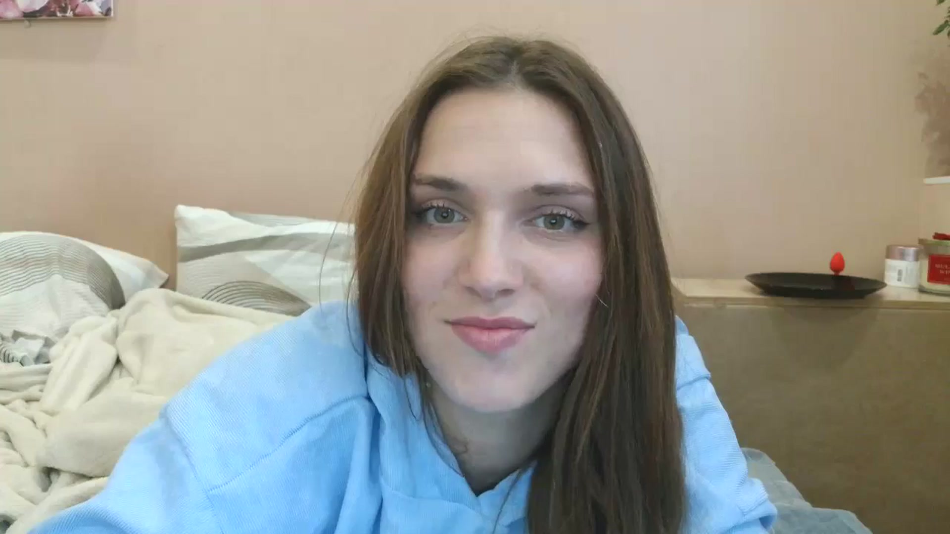 Gallery image thumbnail from HaleyReed's myfreecams stream on, 05/08/2025, 14:37 image 2 of 20