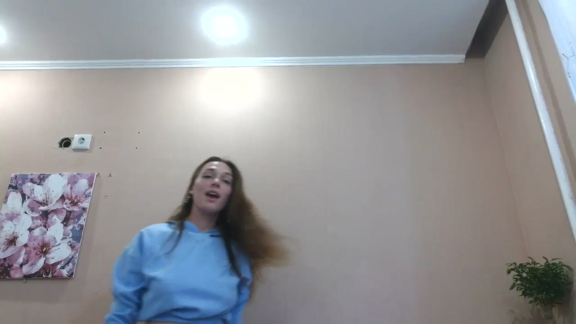 Gallery image thumbnail from HaleyReed's myfreecams stream on, 05/08/2025, 14:37 image 11 of 20