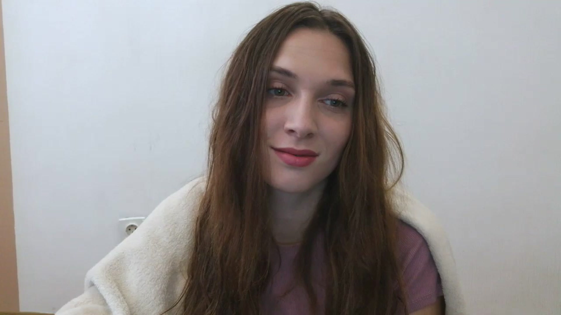 Gallery image thumbnail from HaleyReed's myfreecams stream on, 05/09/2025, 10:58 image 14 of 20