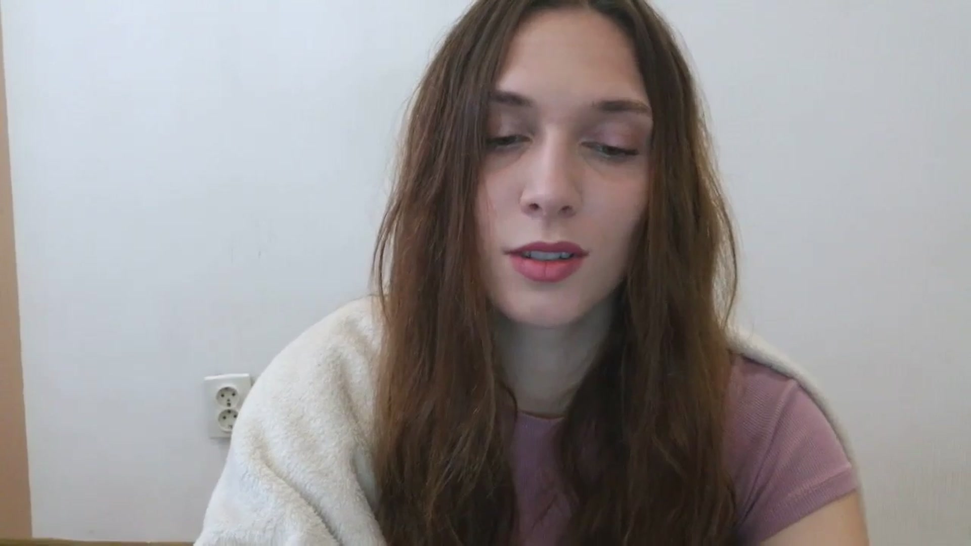 Gallery image thumbnail from HaleyReed's myfreecams stream on, 05/09/2025, 10:58 image 16 of 20