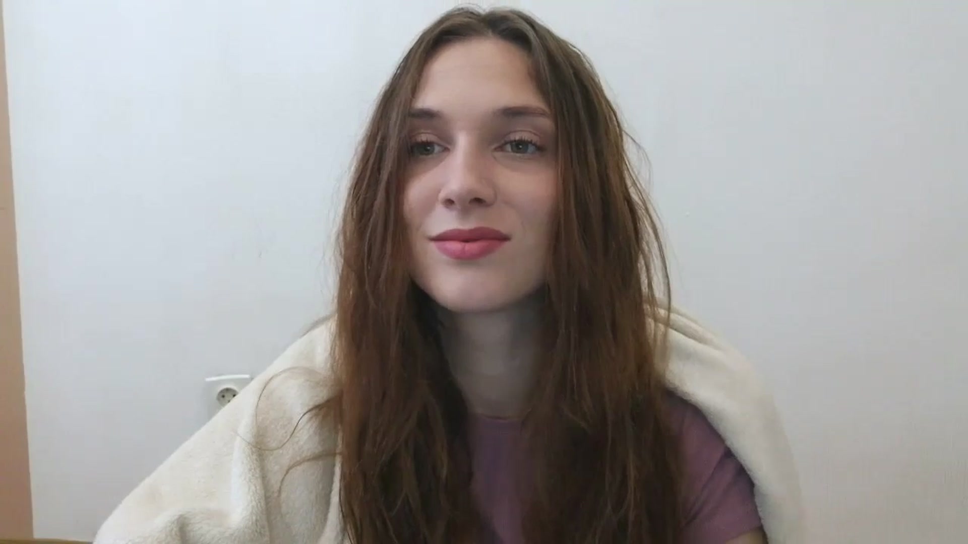 Gallery image thumbnail from HaleyReed's myfreecams stream on, 05/09/2025, 10:58 image 12 of 20
