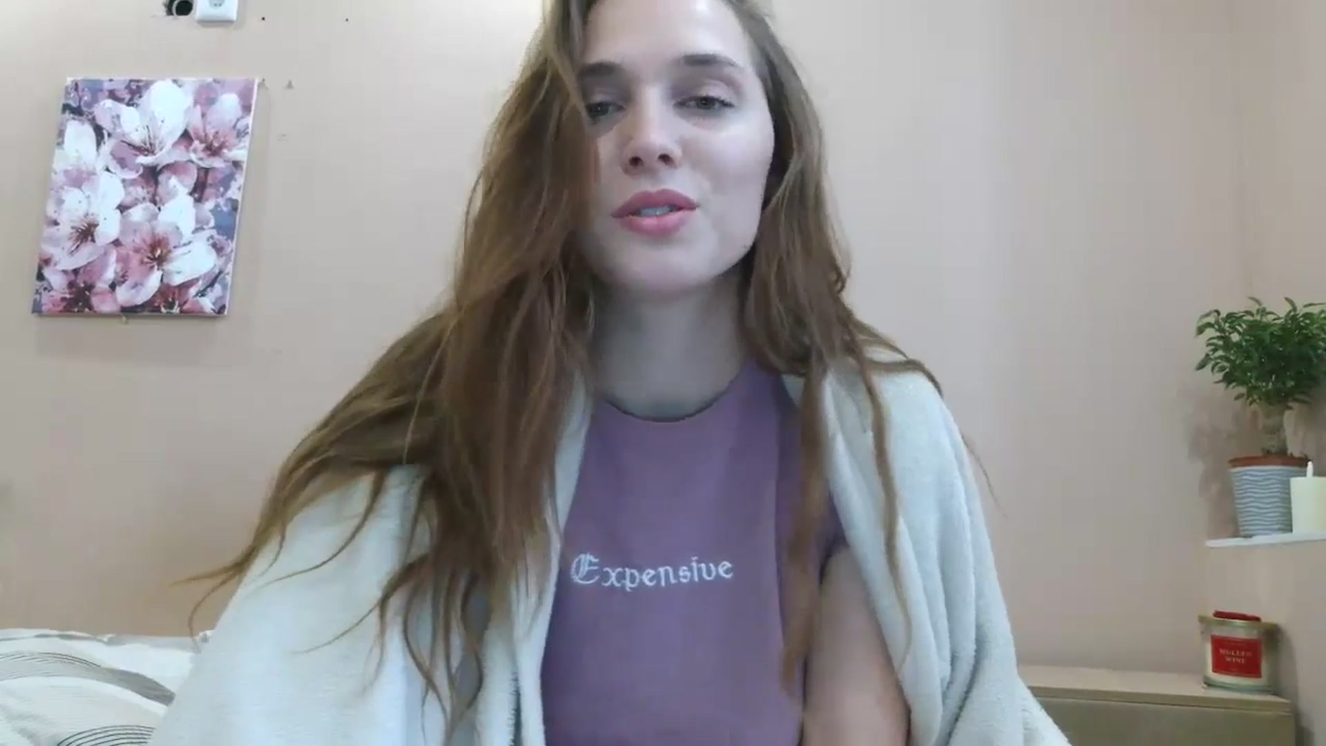 Gallery image thumbnail from HaleyReed's myfreecams stream on, 05/09/2025, 11:47 image 3 of 20