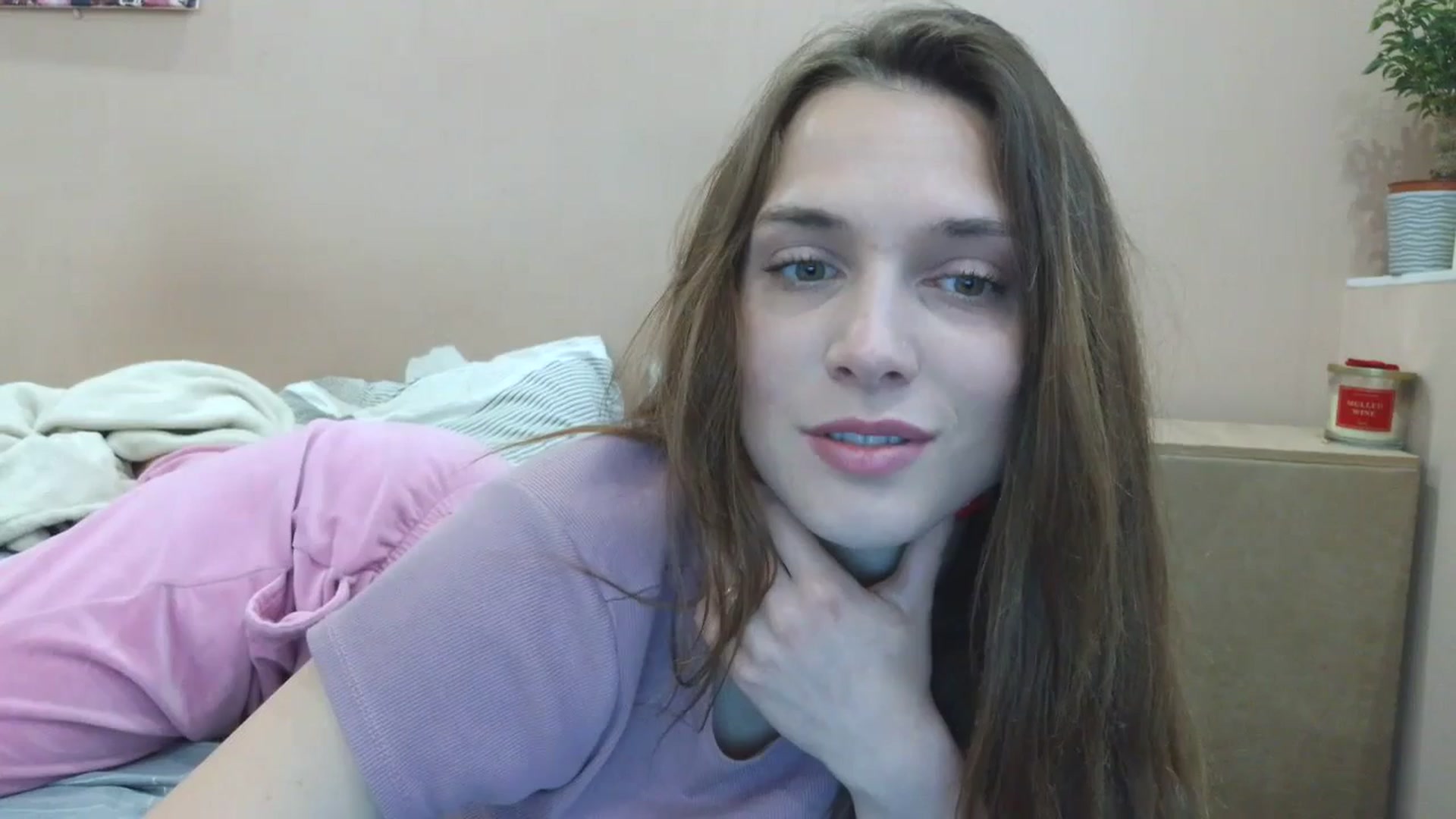 Gallery image thumbnail from HaleyReed's myfreecams stream on, 05/09/2025, 12:40 image 12 of 20