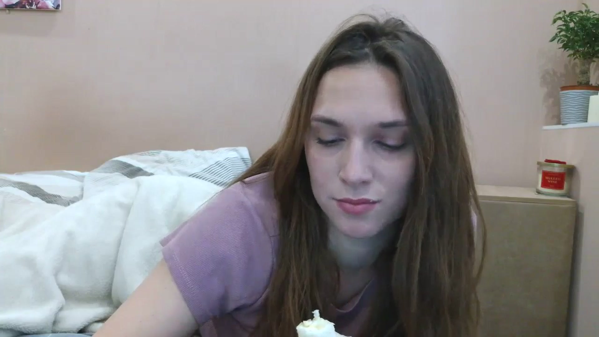 Gallery image thumbnail from HaleyReed's myfreecams stream on, 05/09/2025, 12:40 image 3 of 20