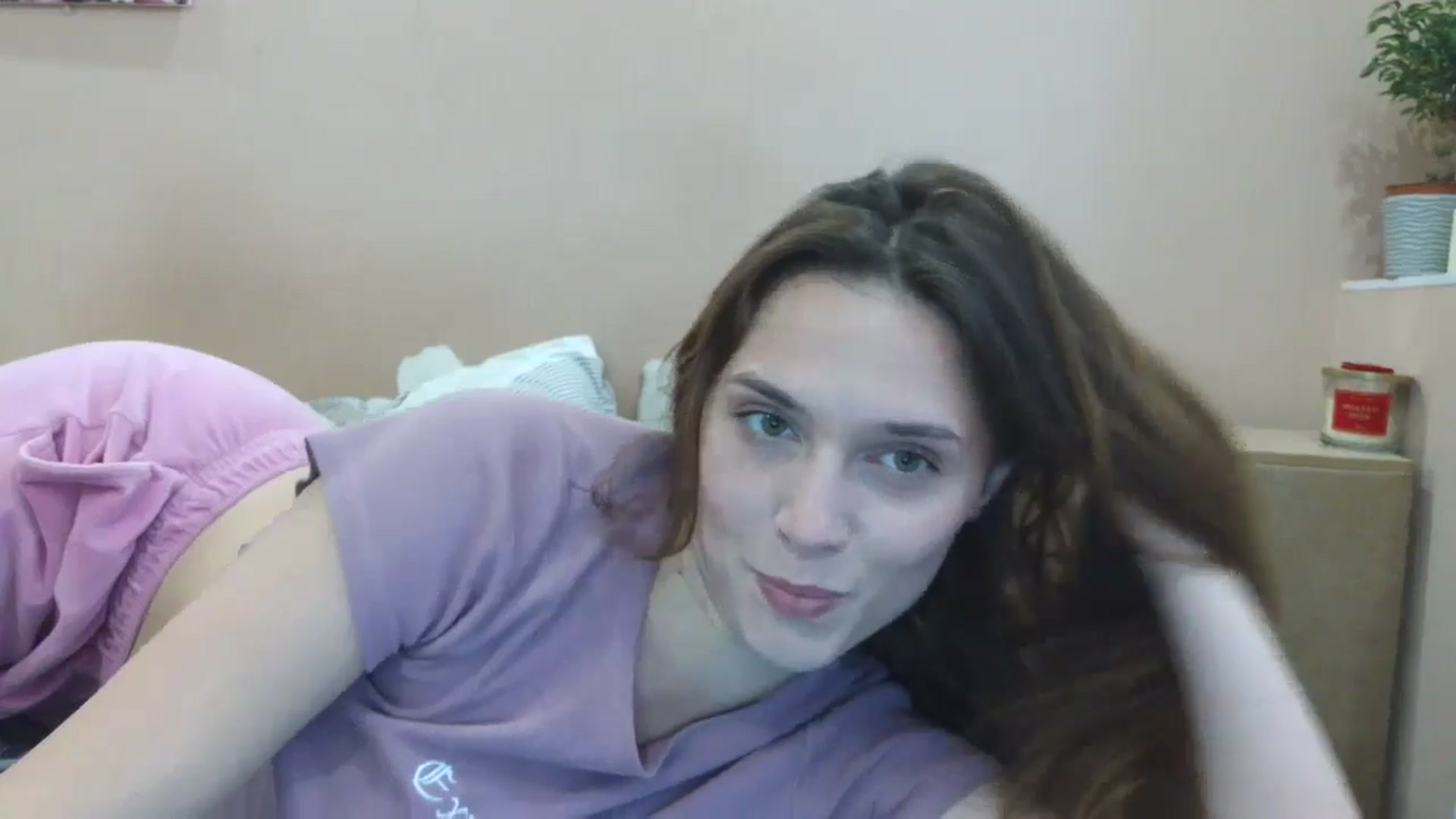 Gallery image thumbnail from HaleyReed's myfreecams stream on, 05/09/2025, 12:40 image 8 of 20