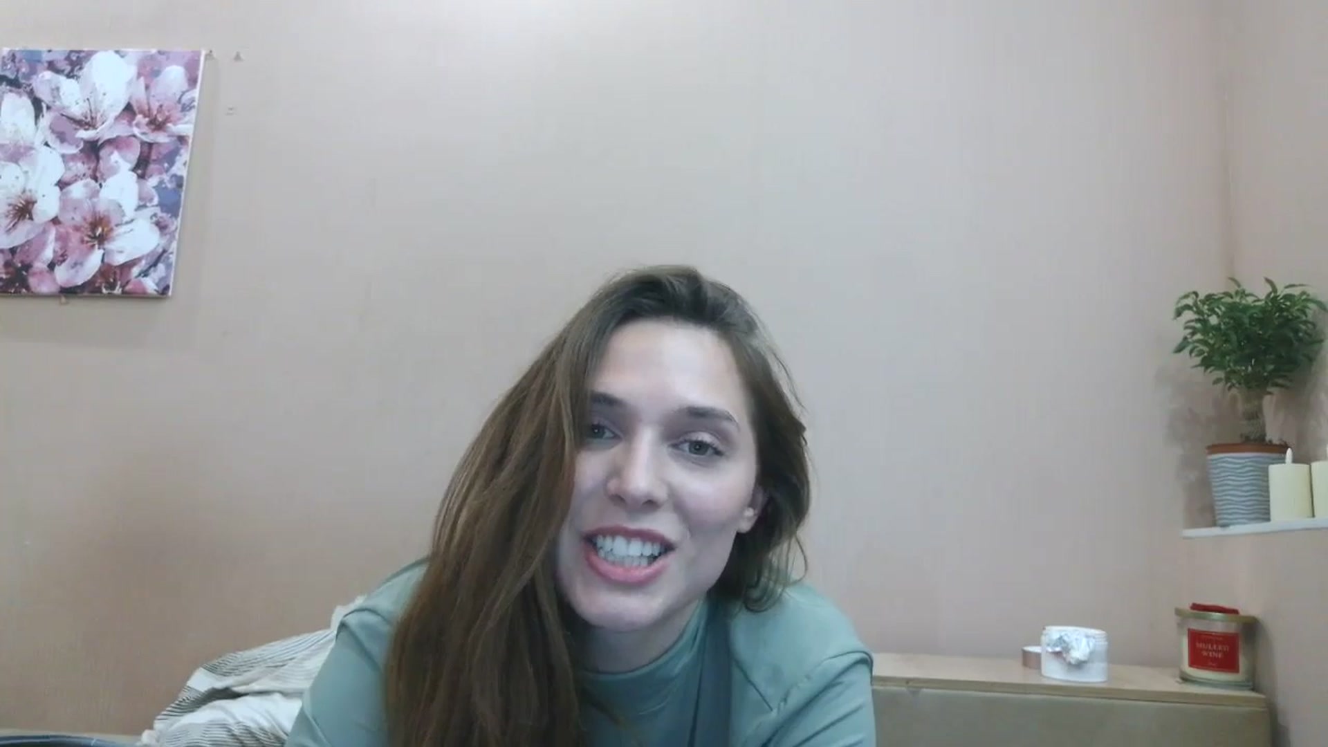 Gallery image thumbnail from HaleyReed's myfreecams stream on, 05/09/2025, 14:06 image 8 of 20