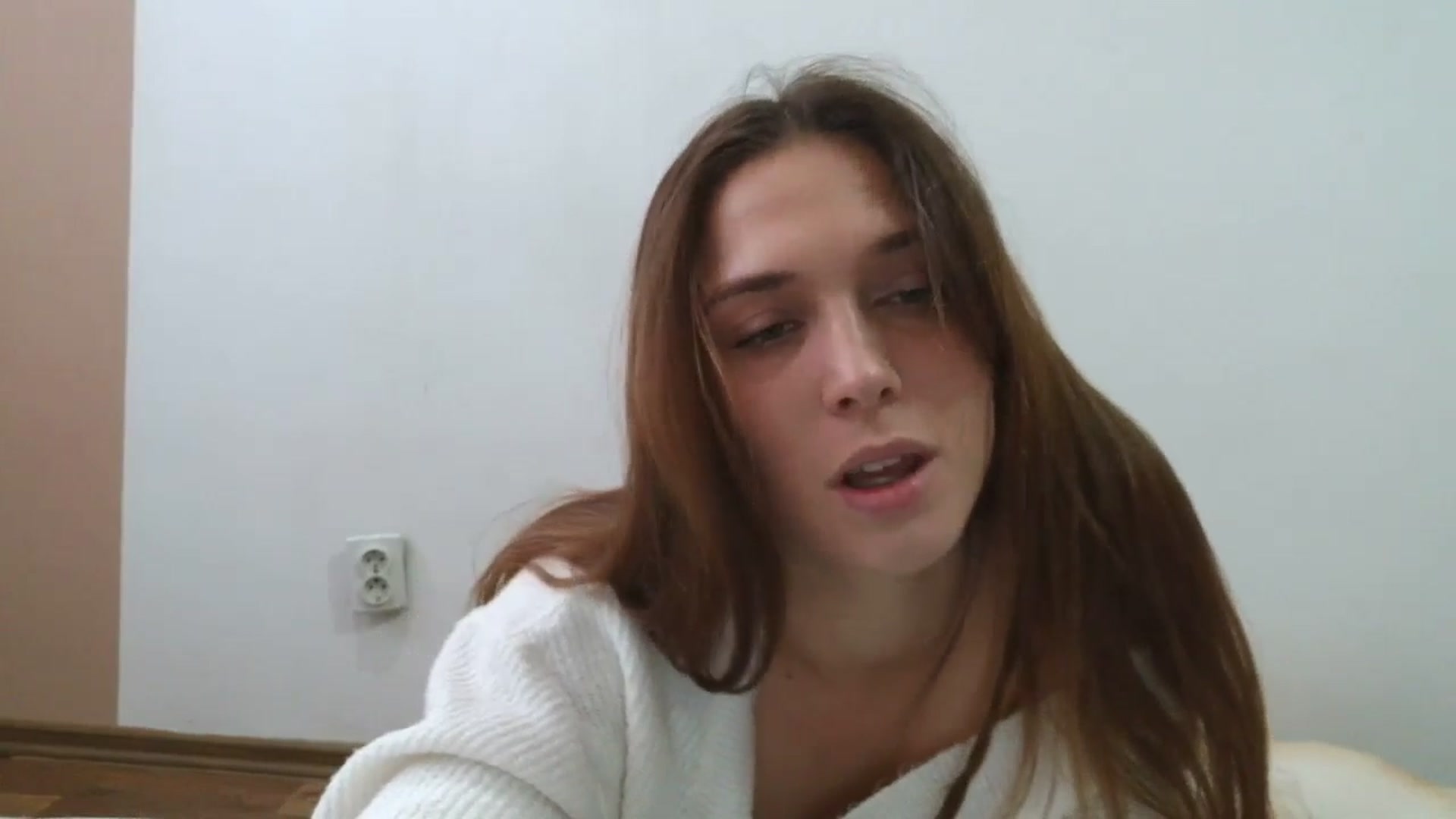 Gallery image thumbnail from HaleyReed's myfreecams stream on, 05/14/2025, 11:48 image 10 of 20