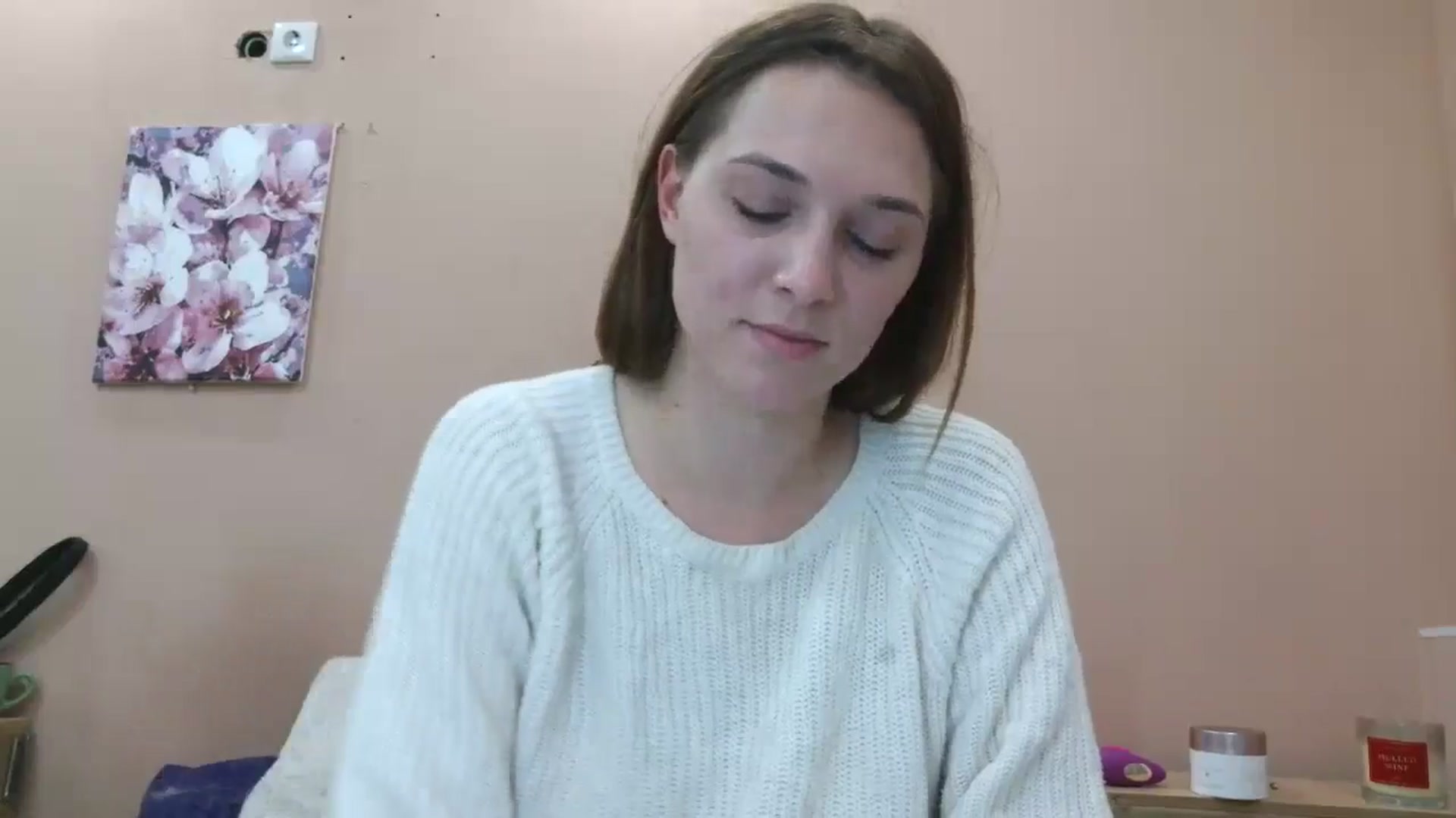 Gallery image thumbnail from HaleyReed's myfreecams stream on, 05/14/2025, 17:17 image 17 of 20